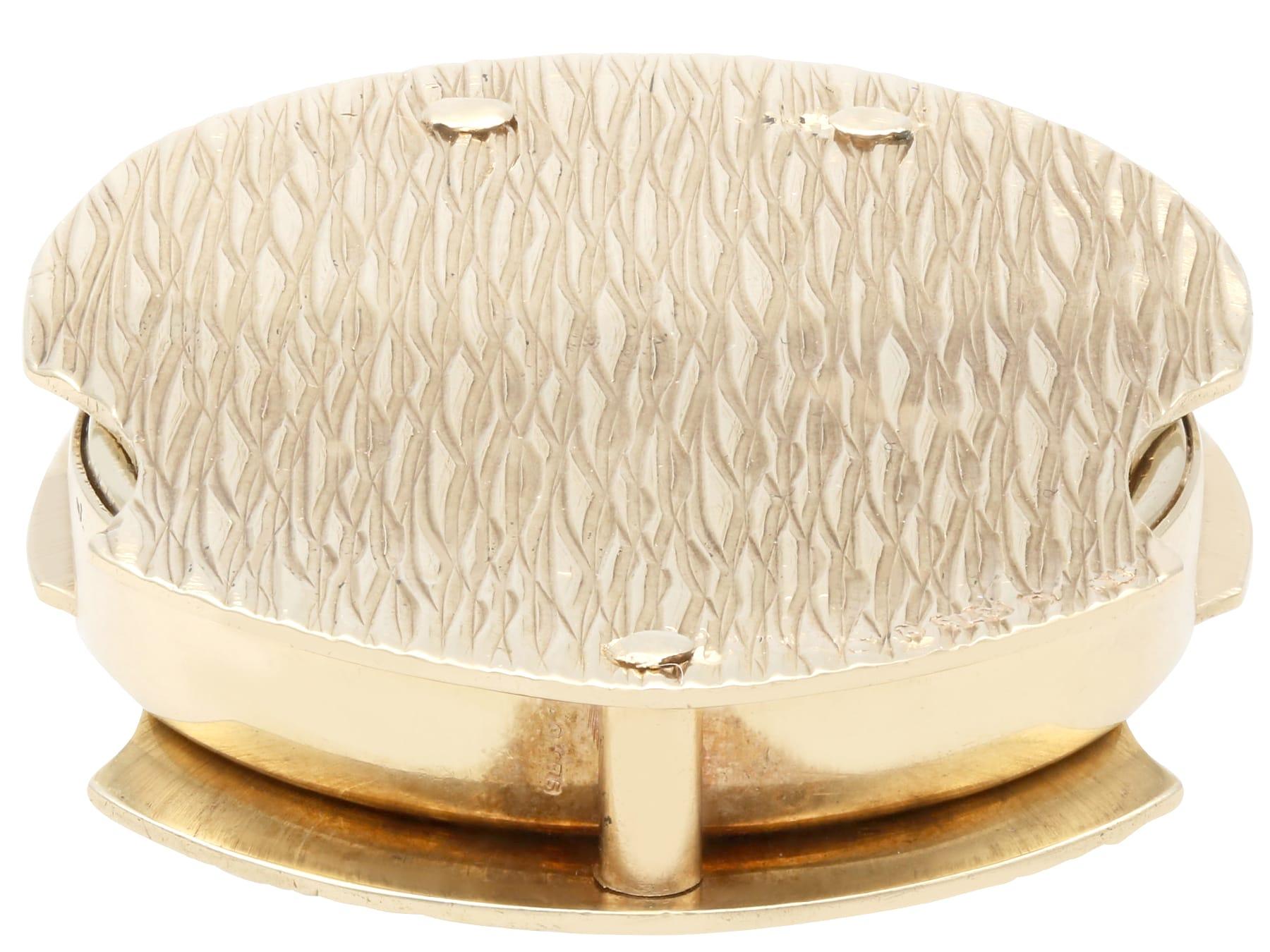 Vintage 9 Karat Yellow Gold Loupe (1971) For Sale 4