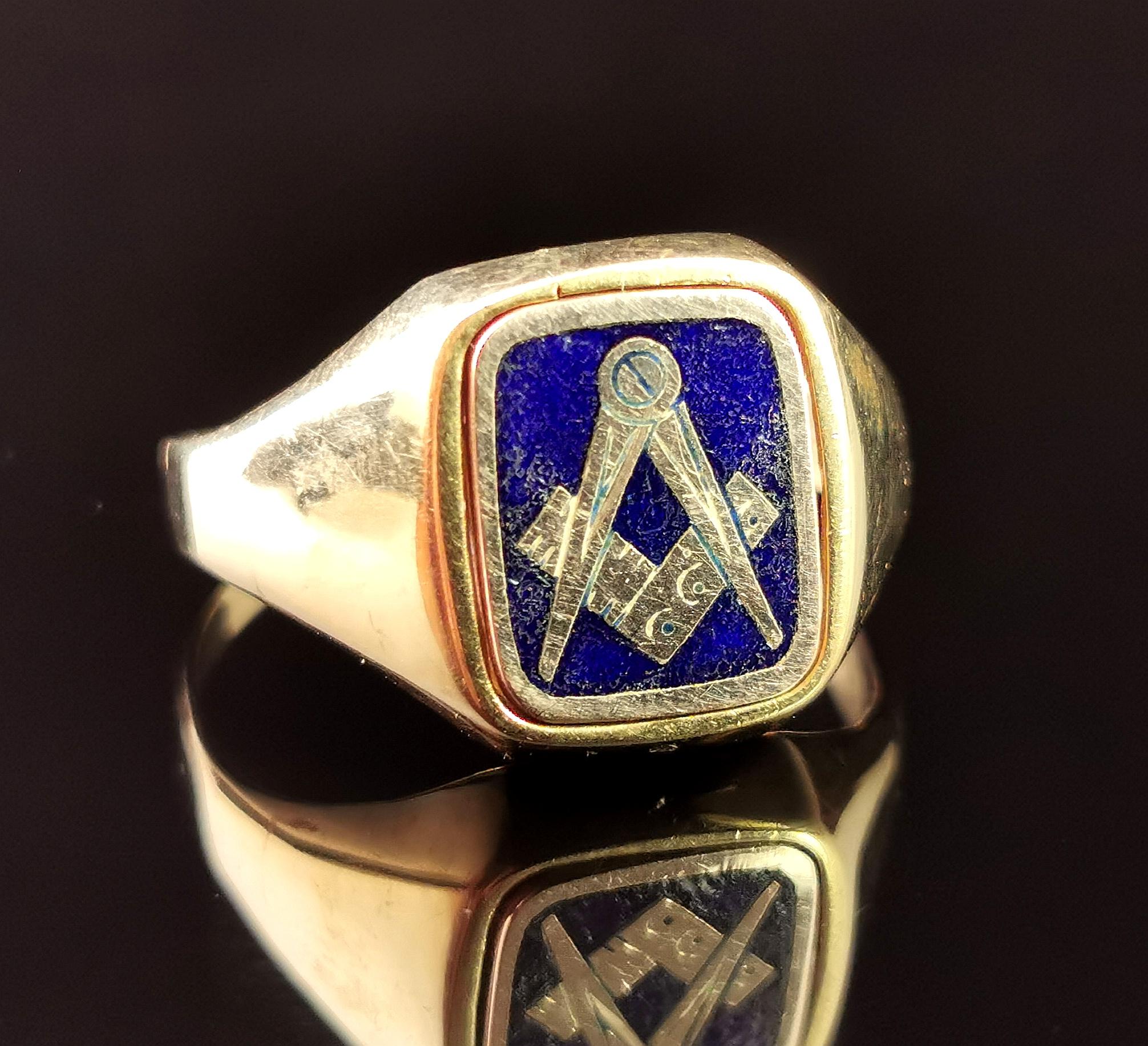 Vintage 9 Karat Yellow Gold Masonic Swivel Ring, Signet, Blue Enamel 6