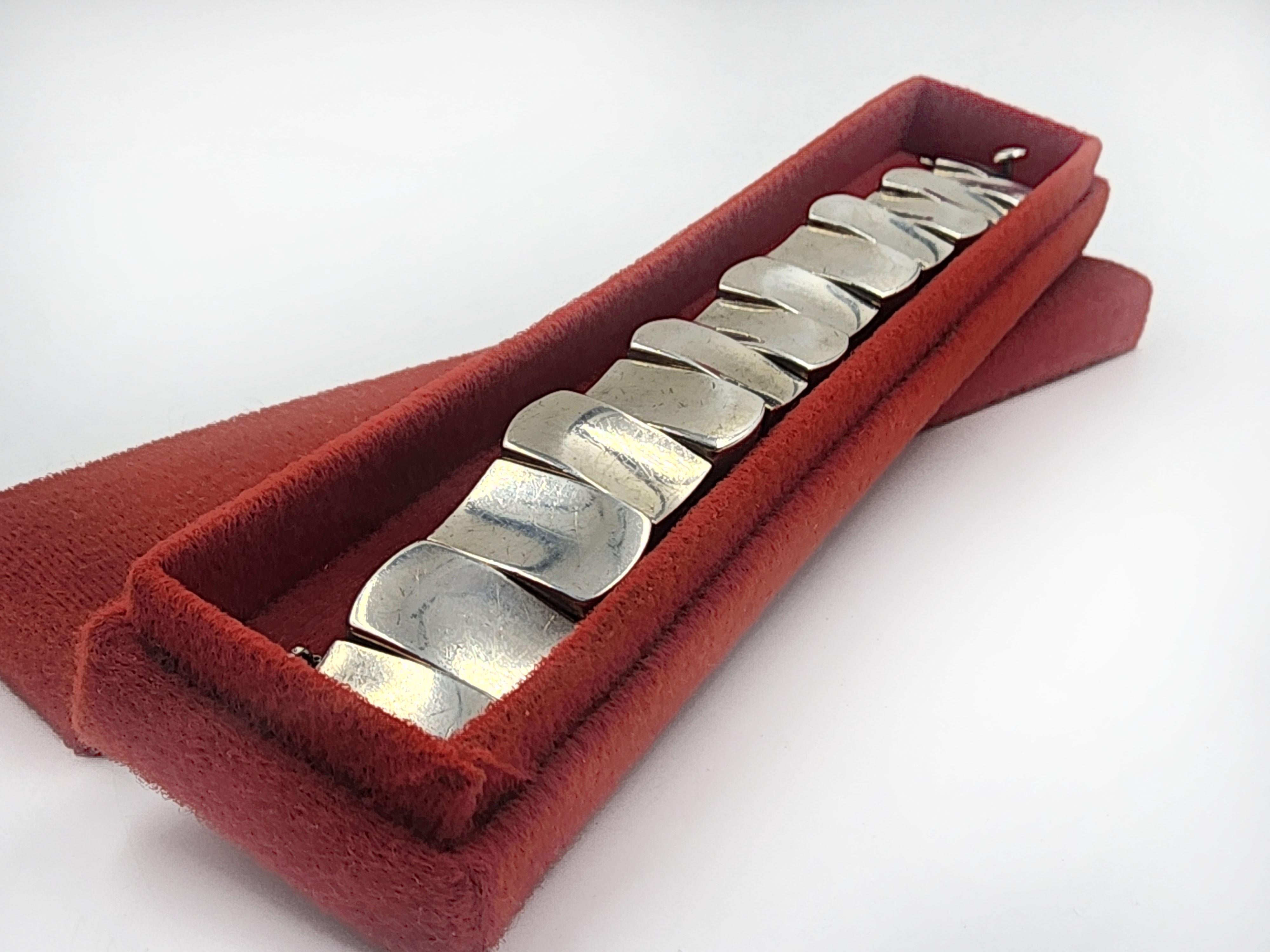 Argentine Vintage 900 silver Belgiorno bracelet For Sale