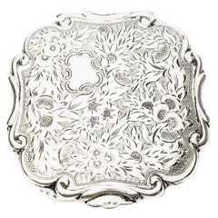 Vintage 900 Silver Floral and Stripe Etched Compact