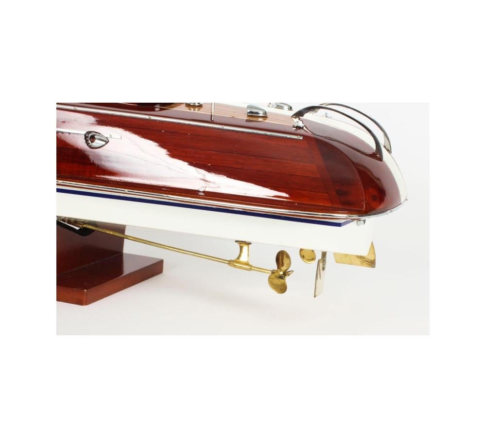 Modello d'epoca di 90 cm di un motoscafo Riva Aquarama Limited Edition, 20° Secolo in vendita 8
