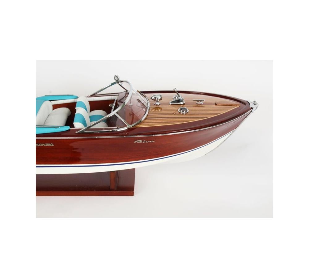 Modello d'epoca di 90 cm di un motoscafo Riva Aquarama Limited Edition, 20° Secolo In condizioni buone in vendita a London, GB
