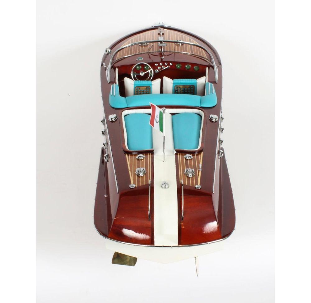Modello d'epoca di 90 cm di un motoscafo Riva Aquarama Limited Edition, 20° Secolo in vendita 3
