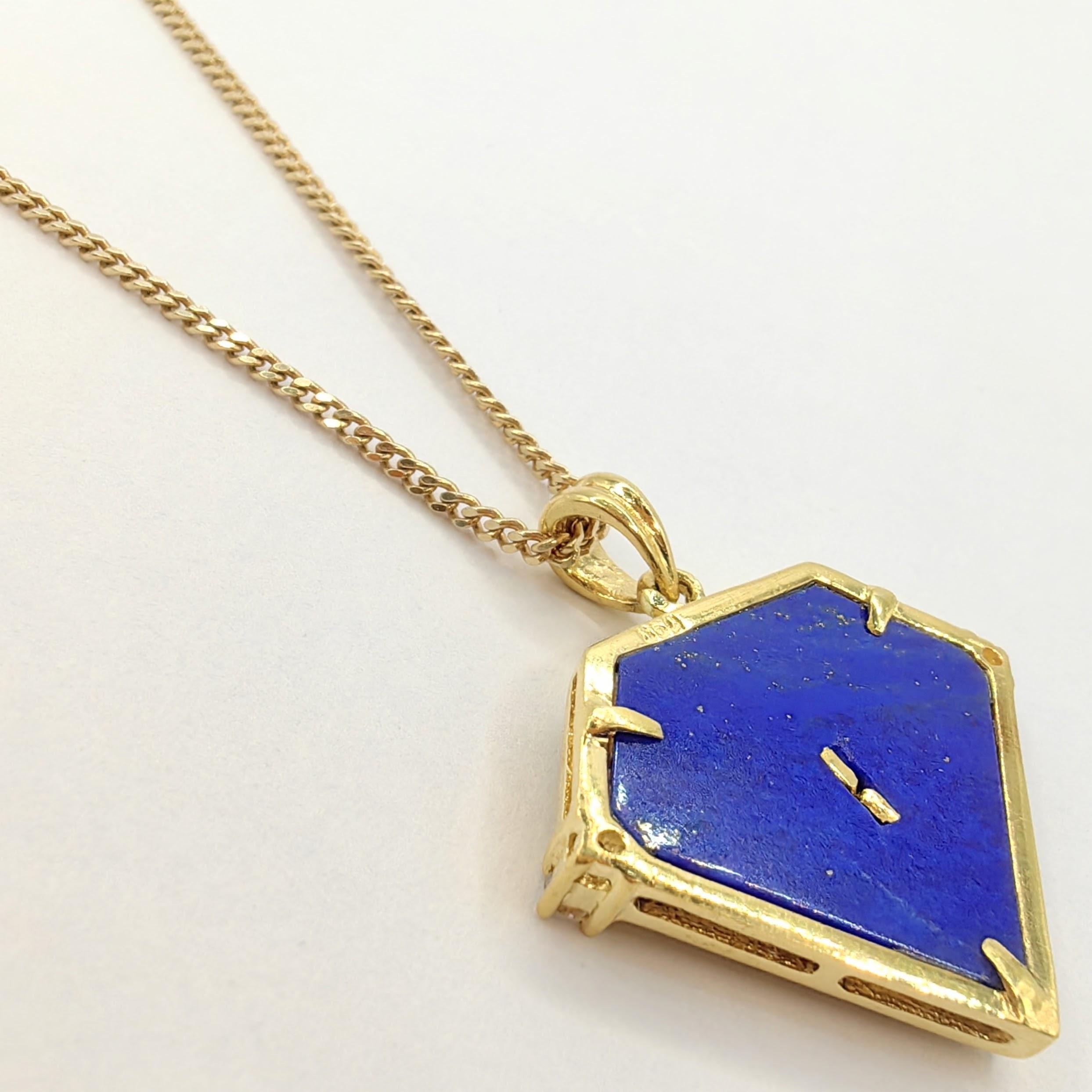 Vintage 90's Aries Blue Lapis Diamond Necklace Pendant in 20K Yellow Gold In New Condition In Wan Chai District, HK