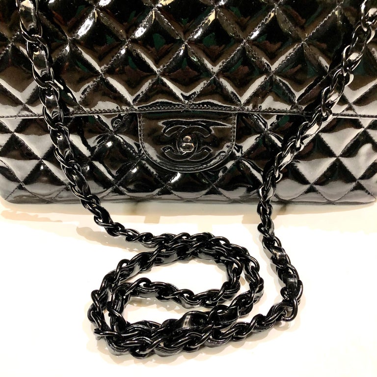 Vintage 90s Chanel Black Patent Leather Shoulder Flap Bag  For Sale 3
