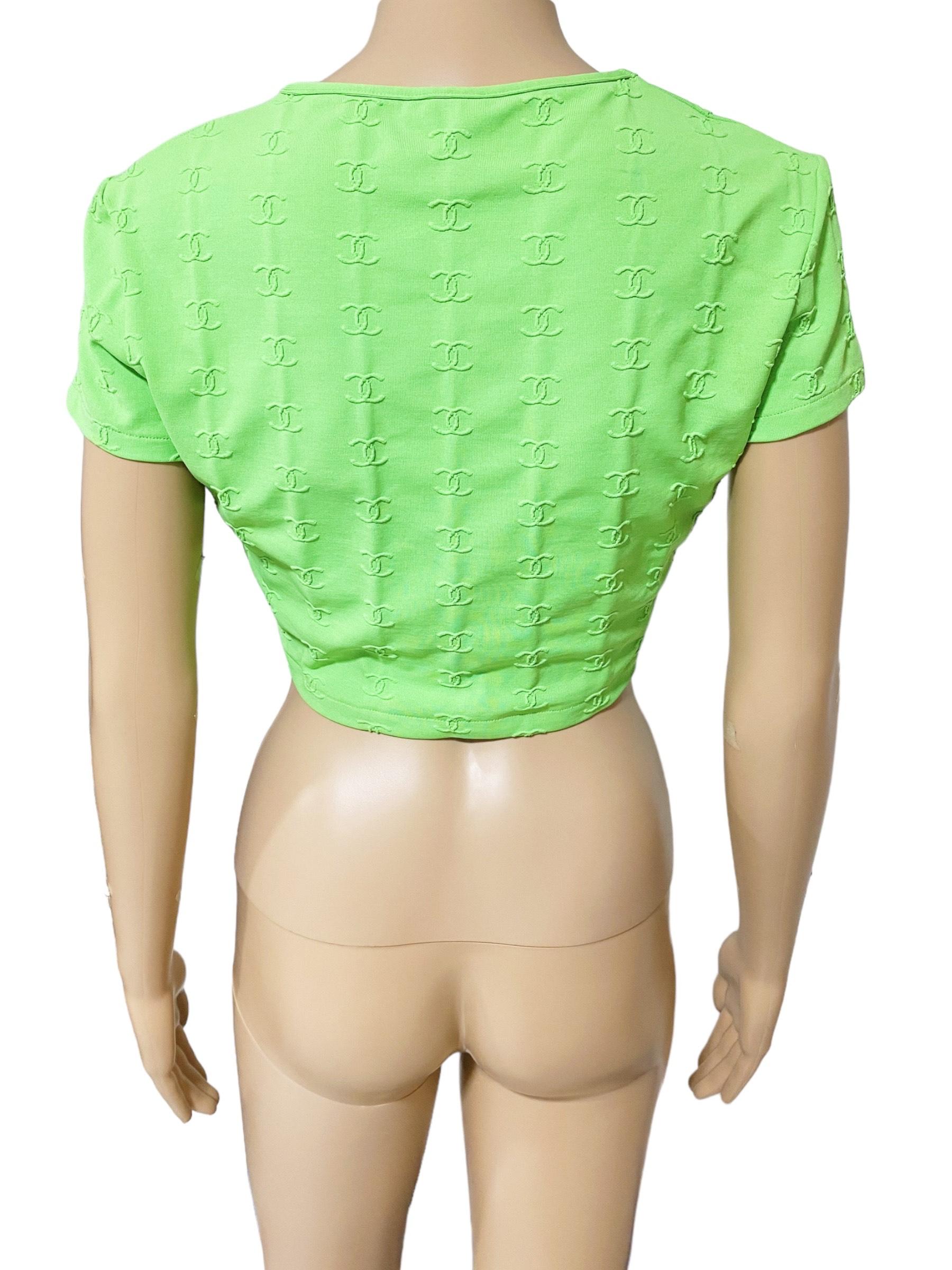Vintage 90's CHANEL green top In Excellent Condition For Sale In Iba, PH