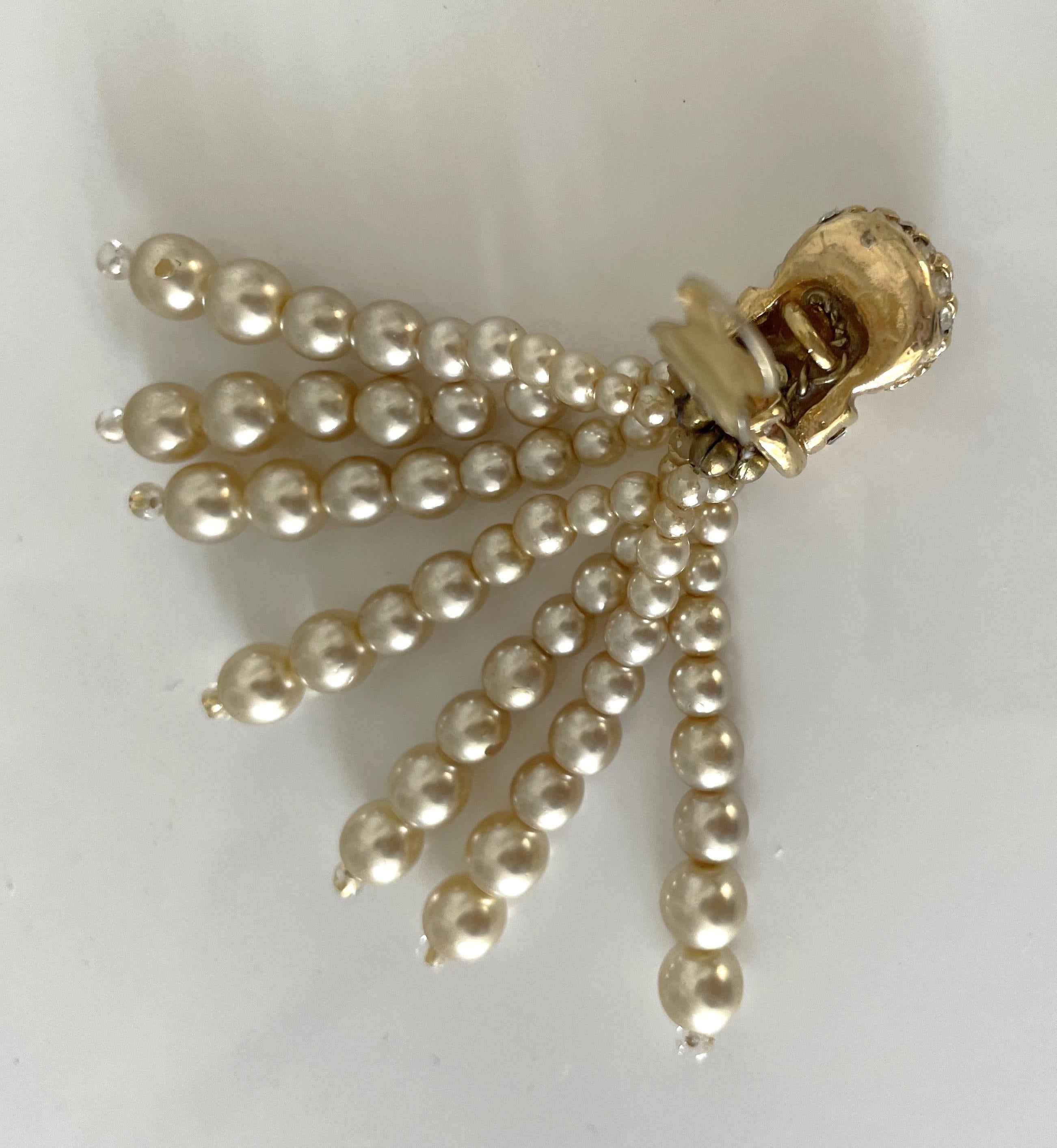 Vintage 90s Ohrringe Clip-on Gold-Ton, Strass und Perlen im Zustand „Hervorragend“ im Angebot in 'S-HERTOGENBOSCH, NL
