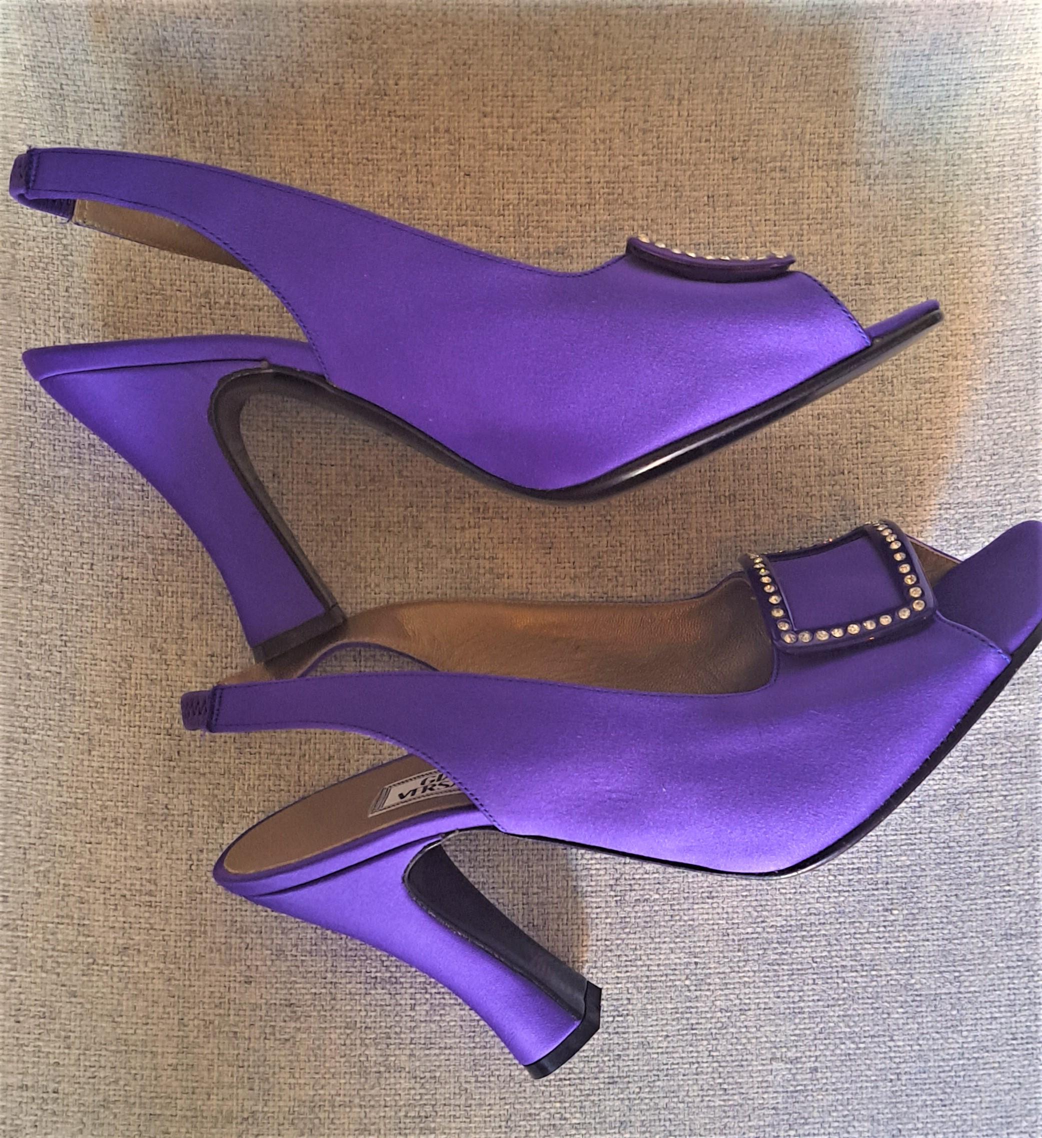 Vintage 90s Gianni Versace Purple Satin Open Toe Slingback with Rhinestones In Excellent Condition In 'S-HERTOGENBOSCH, NL