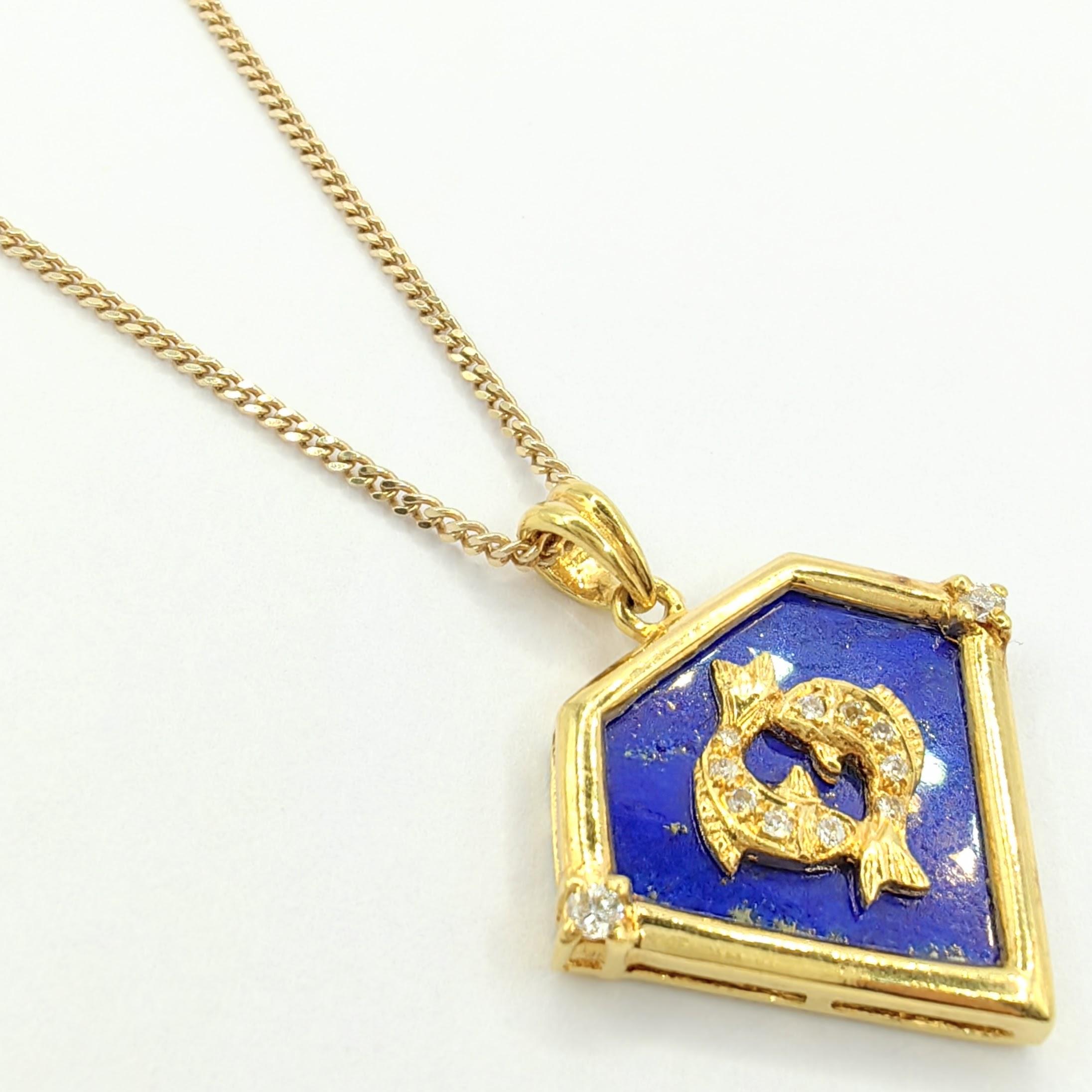 Round Cut Vintage 90's Pisces Blue Lapis Diamond Necklace Pendant in 20K Yellow Gold