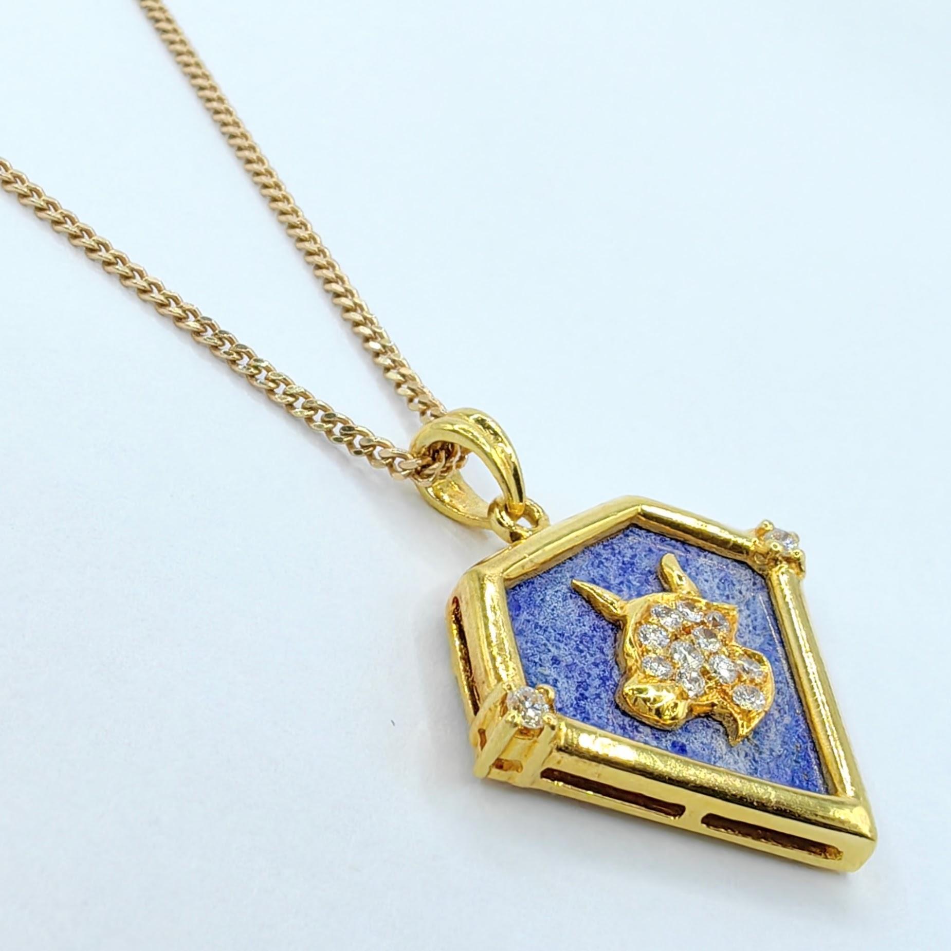 Round Cut Vintage 90's Taurus Blue Lapis Diamond Necklace Pendant in 20K Yellow Gold