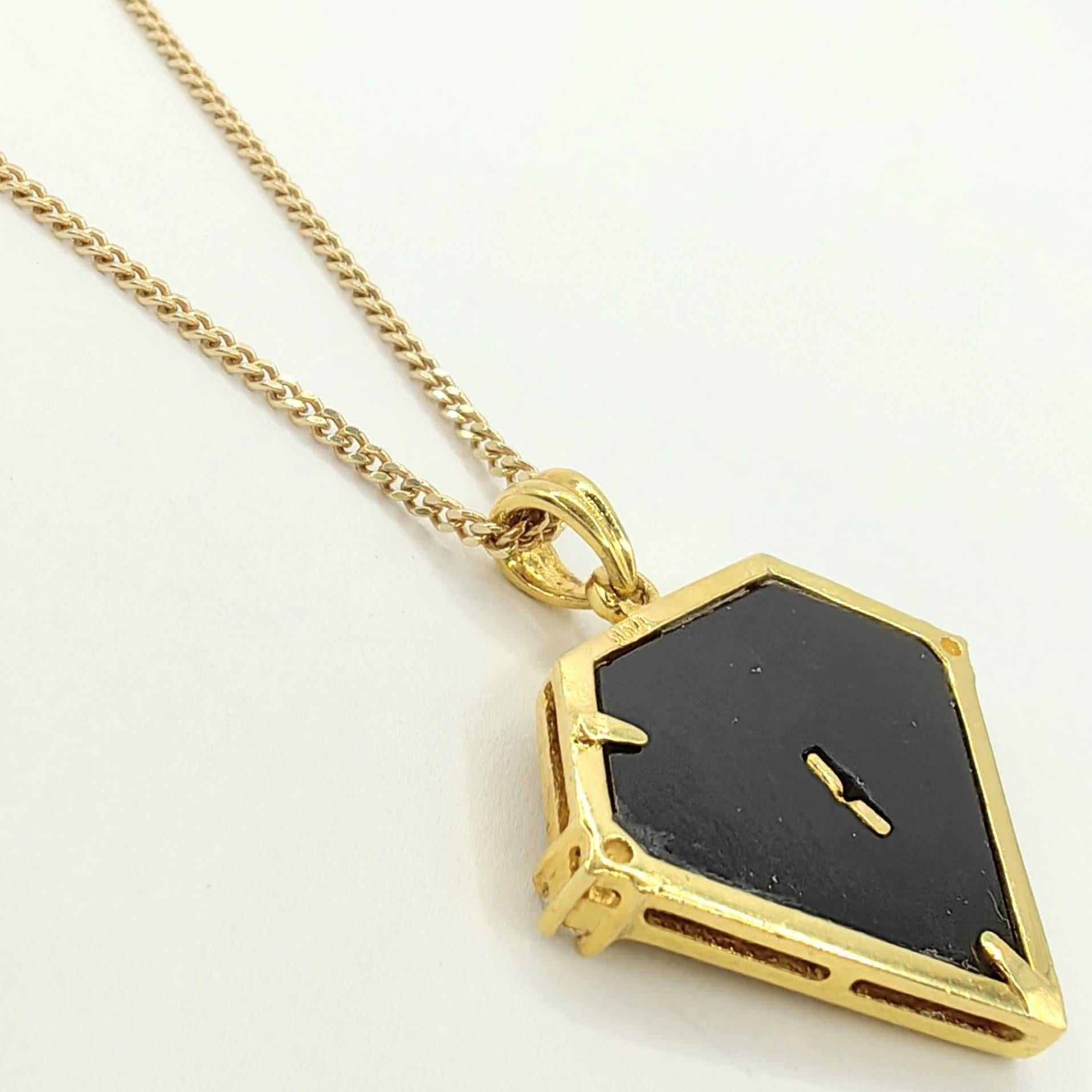 Round Cut Vintage 90's Taurus Onyx Diamond Necklace Pendant in 20K Yellow Gold