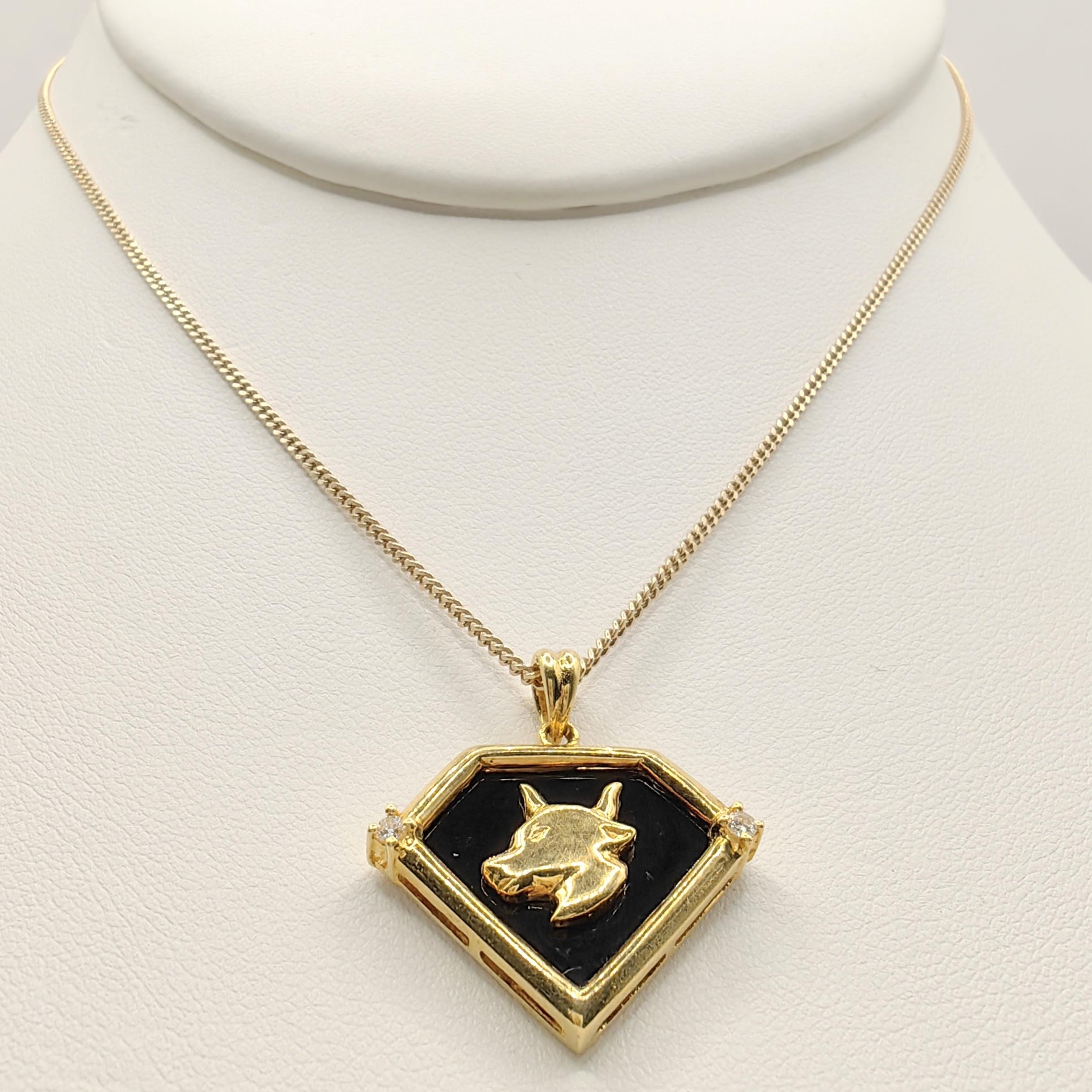 Vintage 90's Taurus Onyx Diamond Necklace Pendant in 20K Yellow Gold In New Condition In Wan Chai District, HK
