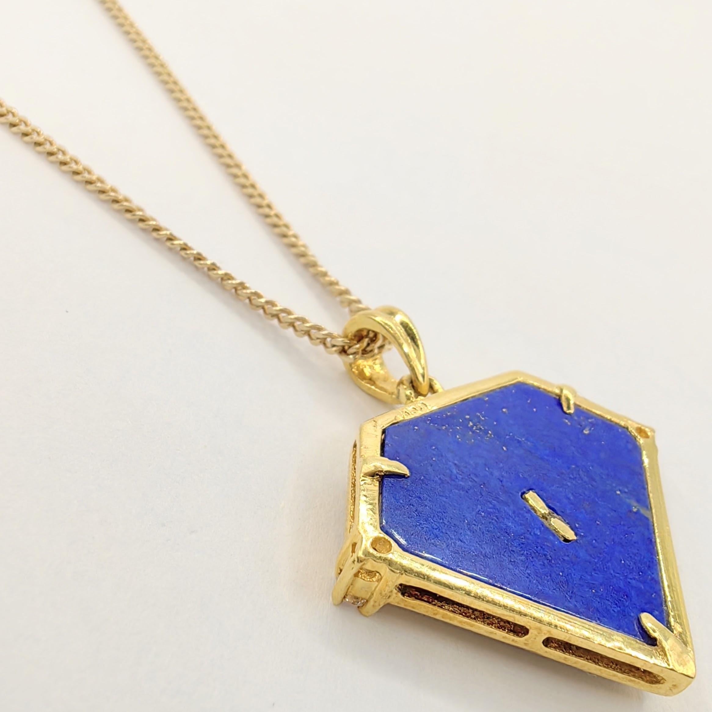 Vintage 90's Virgo Blue Lapis Diamond Necklace Pendant in 20K Yellow Gold In New Condition For Sale In Wan Chai District, HK