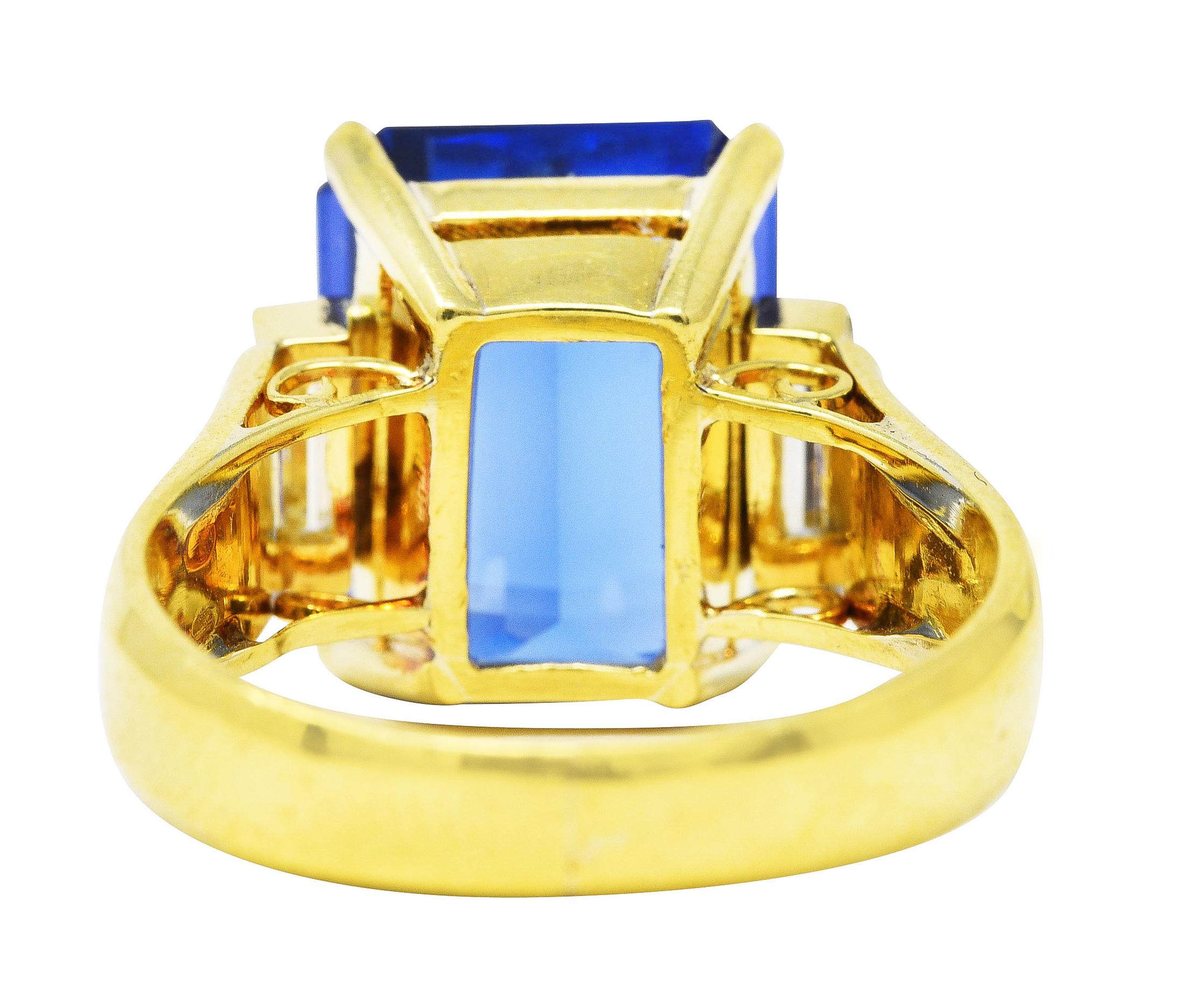 Emerald Cut Vintage 9.10 Carats Tanzanite Diamond 18 Karat Yellow Gold Gemstone Ring