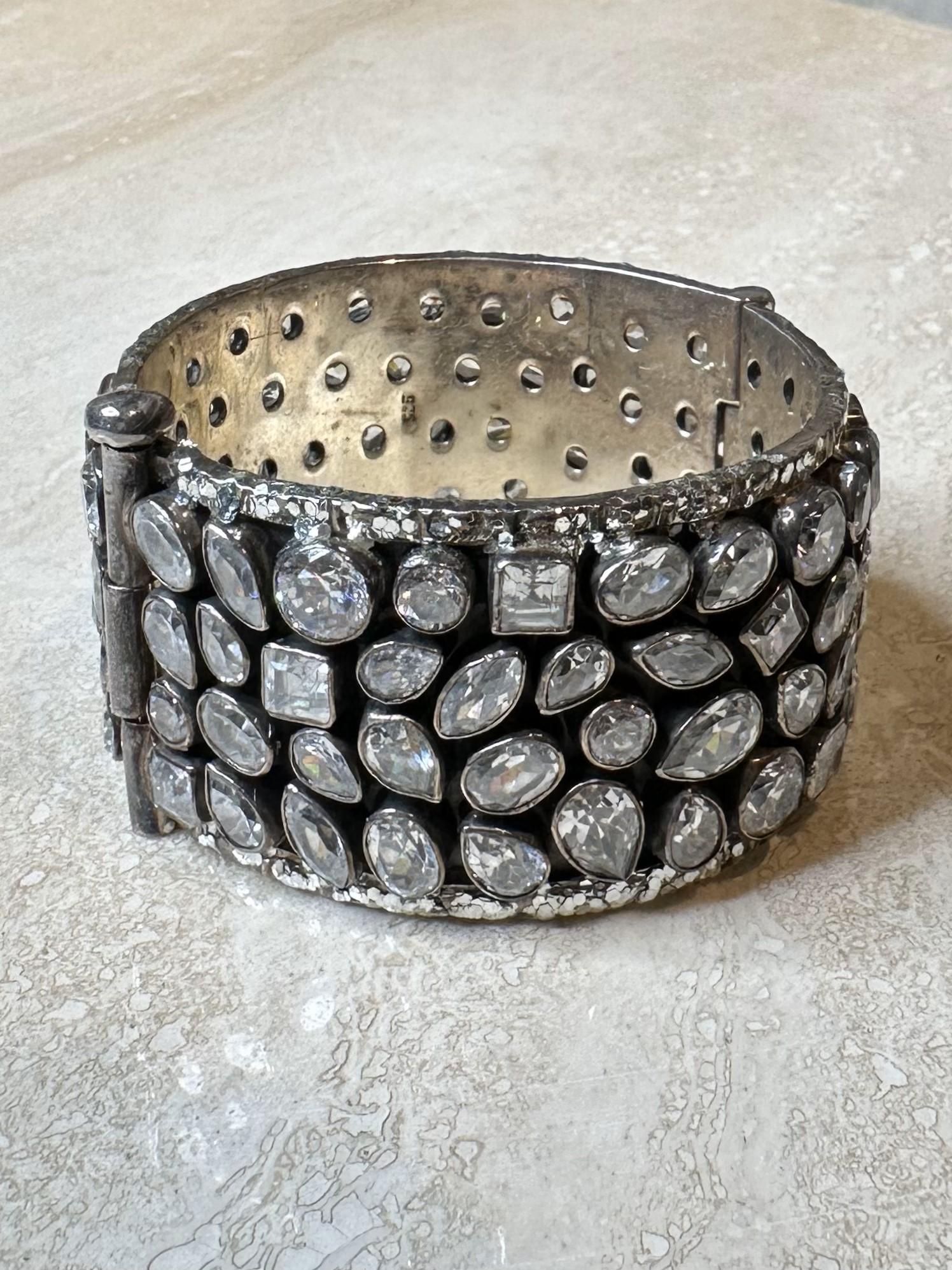 Regency Bangle 925 vintage con chiusura a spillo in vendita