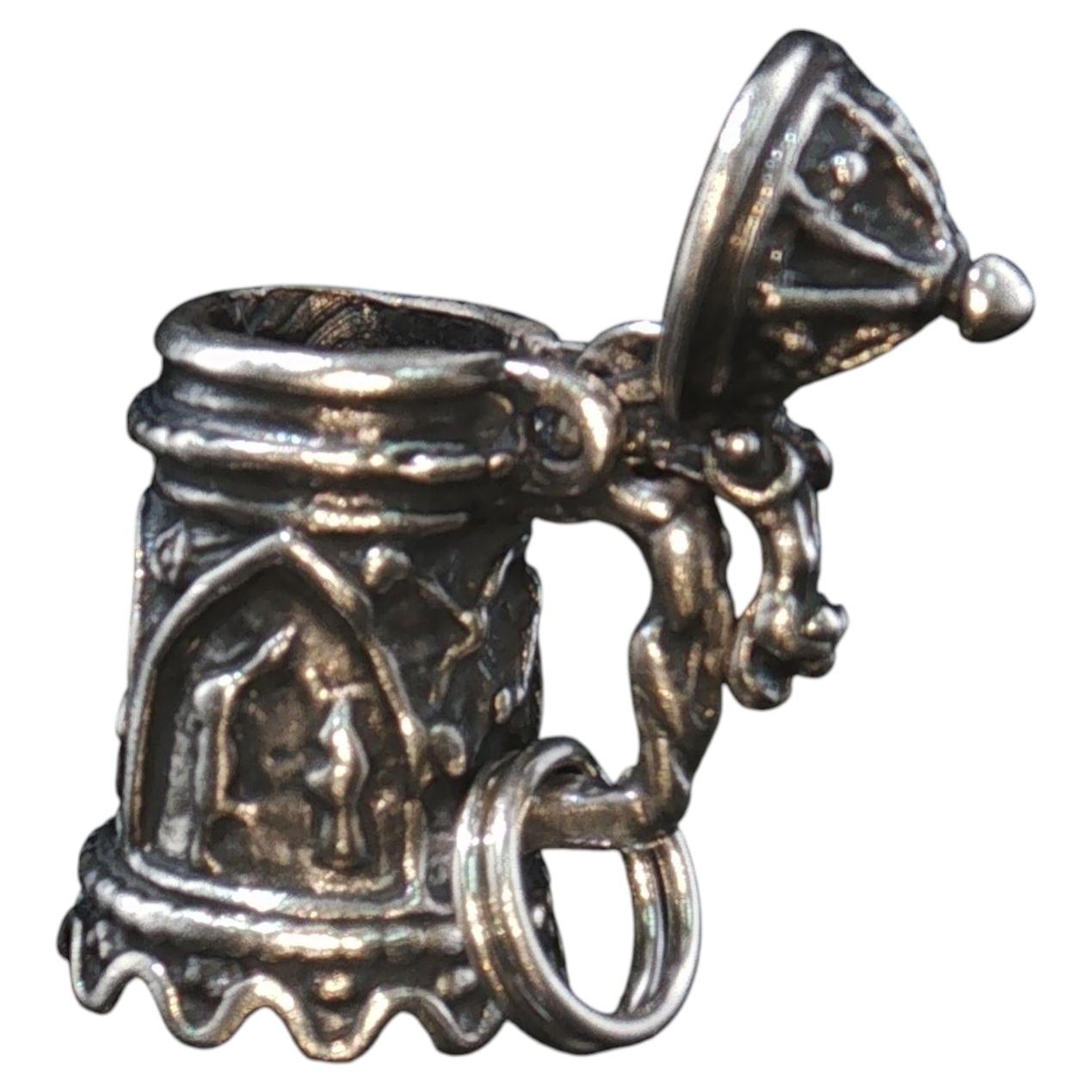 Vintage 925 Sterling Silver Beer Stein Charm with Opening Lid 6.4g For Sale