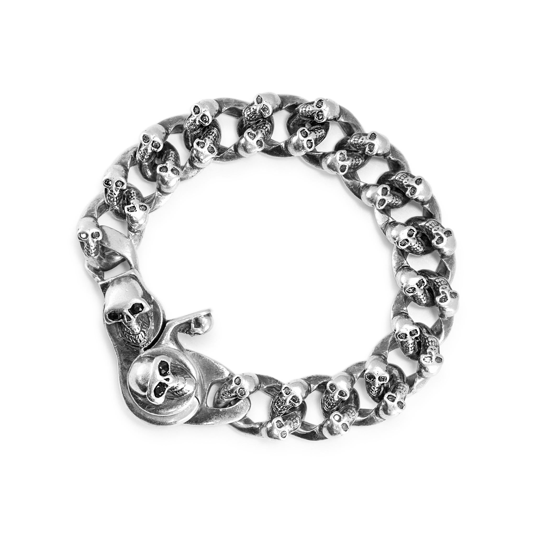 Vintage 925 Sterling Silver Diamond Eyed Black Sapphire Skulls Biker Bracelet In Excellent Condition In Houston, TX