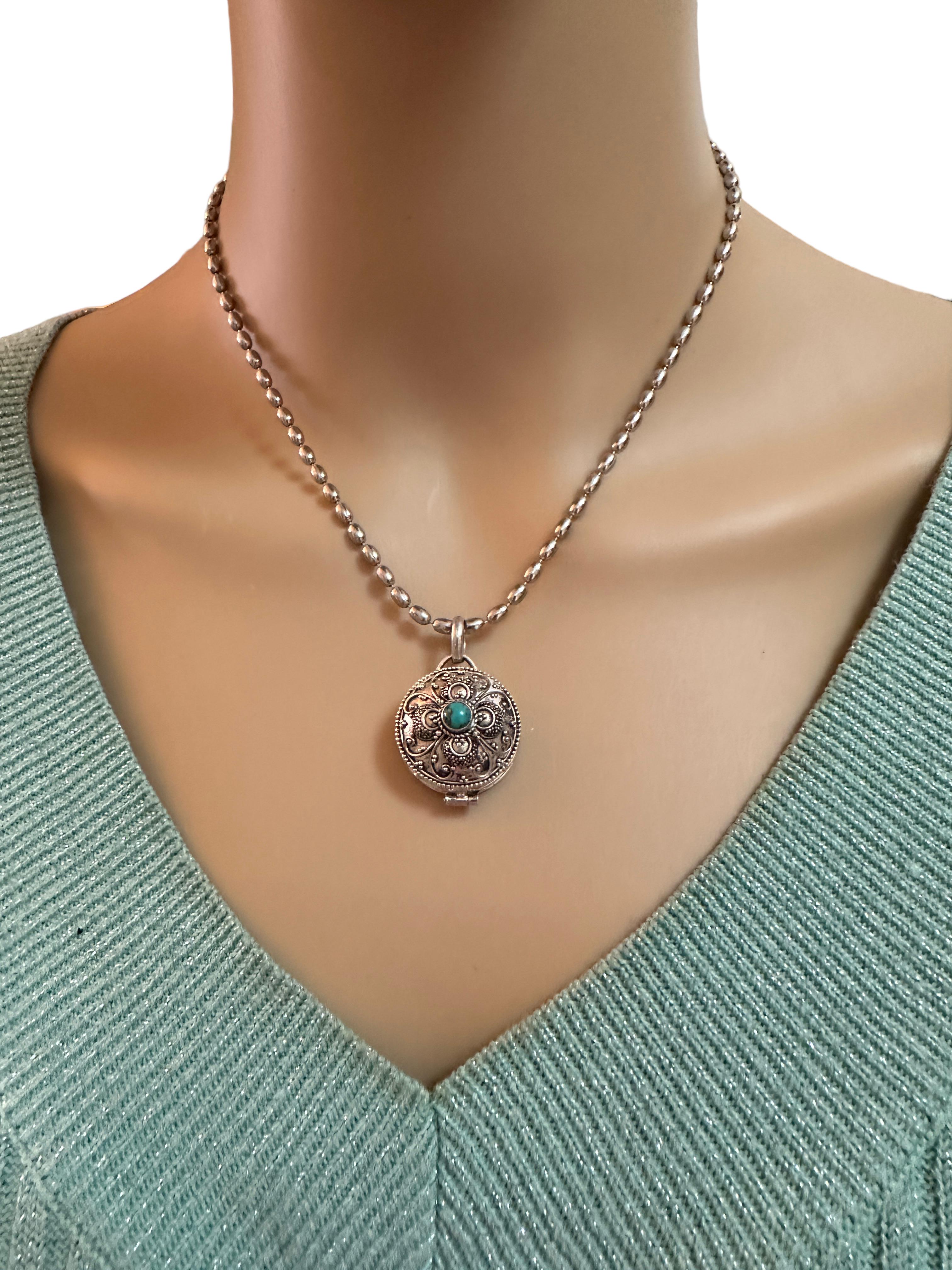 Vintage 925 Sterling Silver & Turquoise Pill Box Locket with Chain Necklace For Sale 1