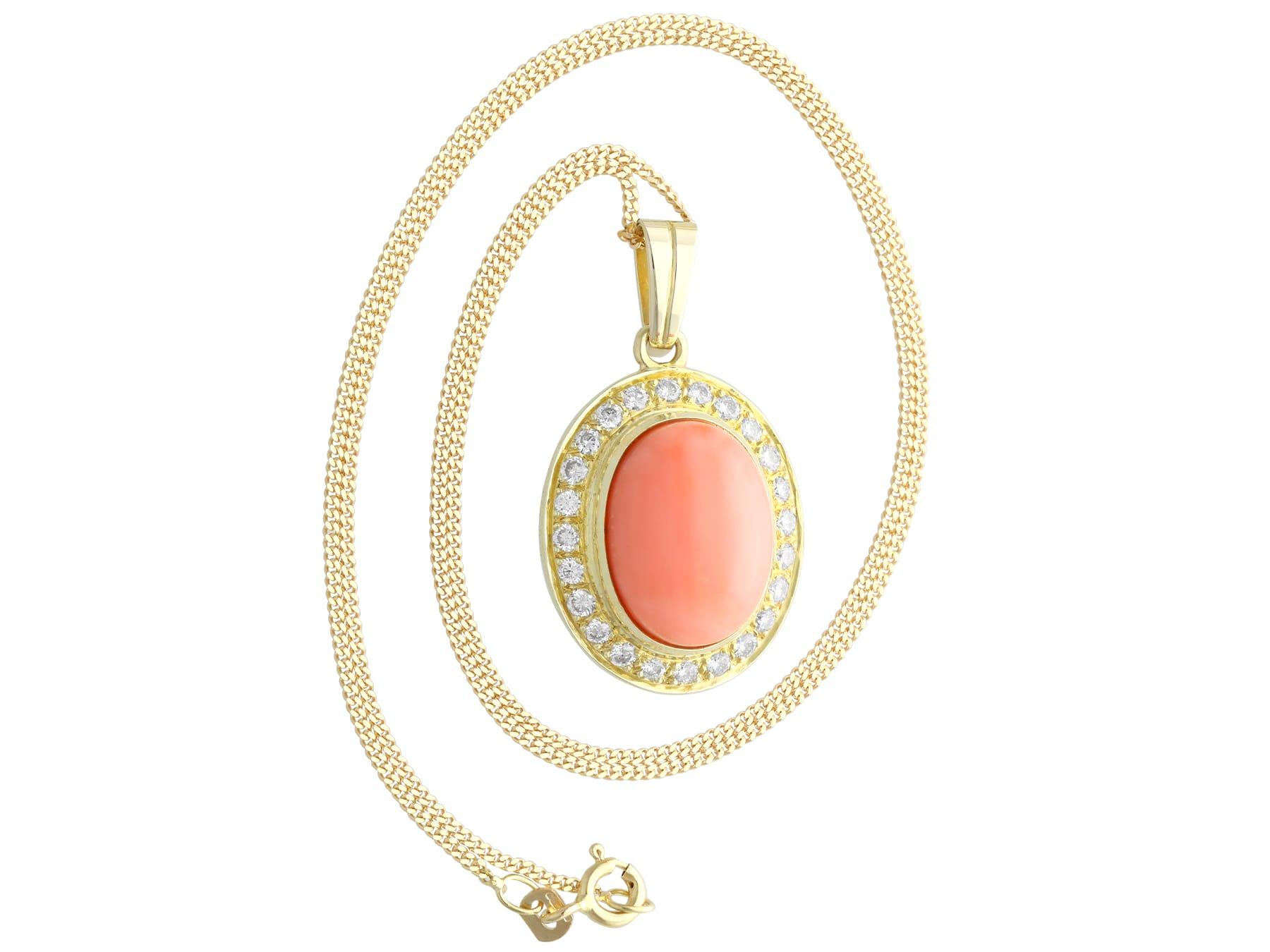 Cabochon Vintage 9.27 Carat Coral and 0.80 Carat Diamond 18k Yellow Gold Pendant For Sale