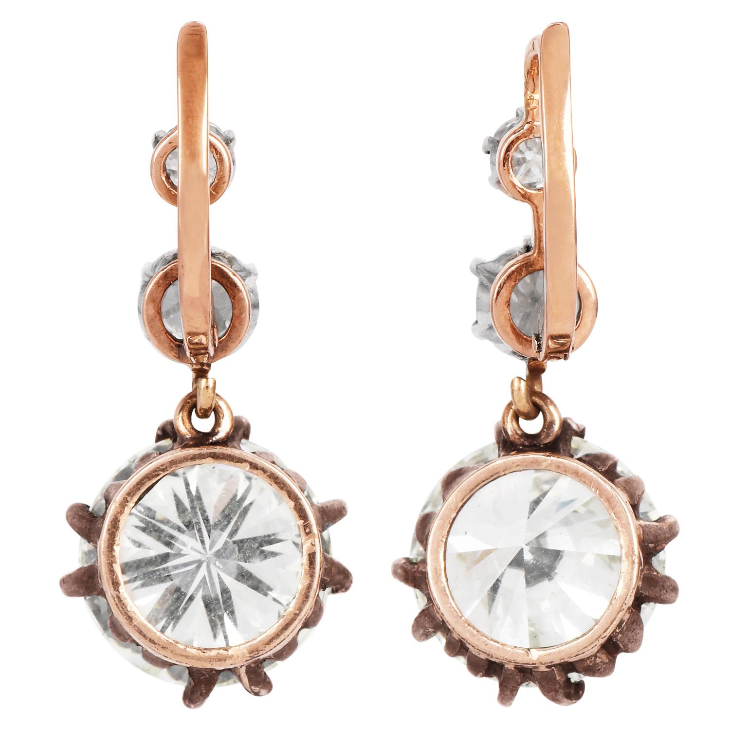 Women's Vintage 9.43 Carat Round Diamond 18k Gold Dangling Earrings For Sale