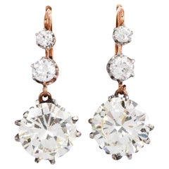 Retro 9.43 Carat Round Diamond 18k Gold Dangling Earrings