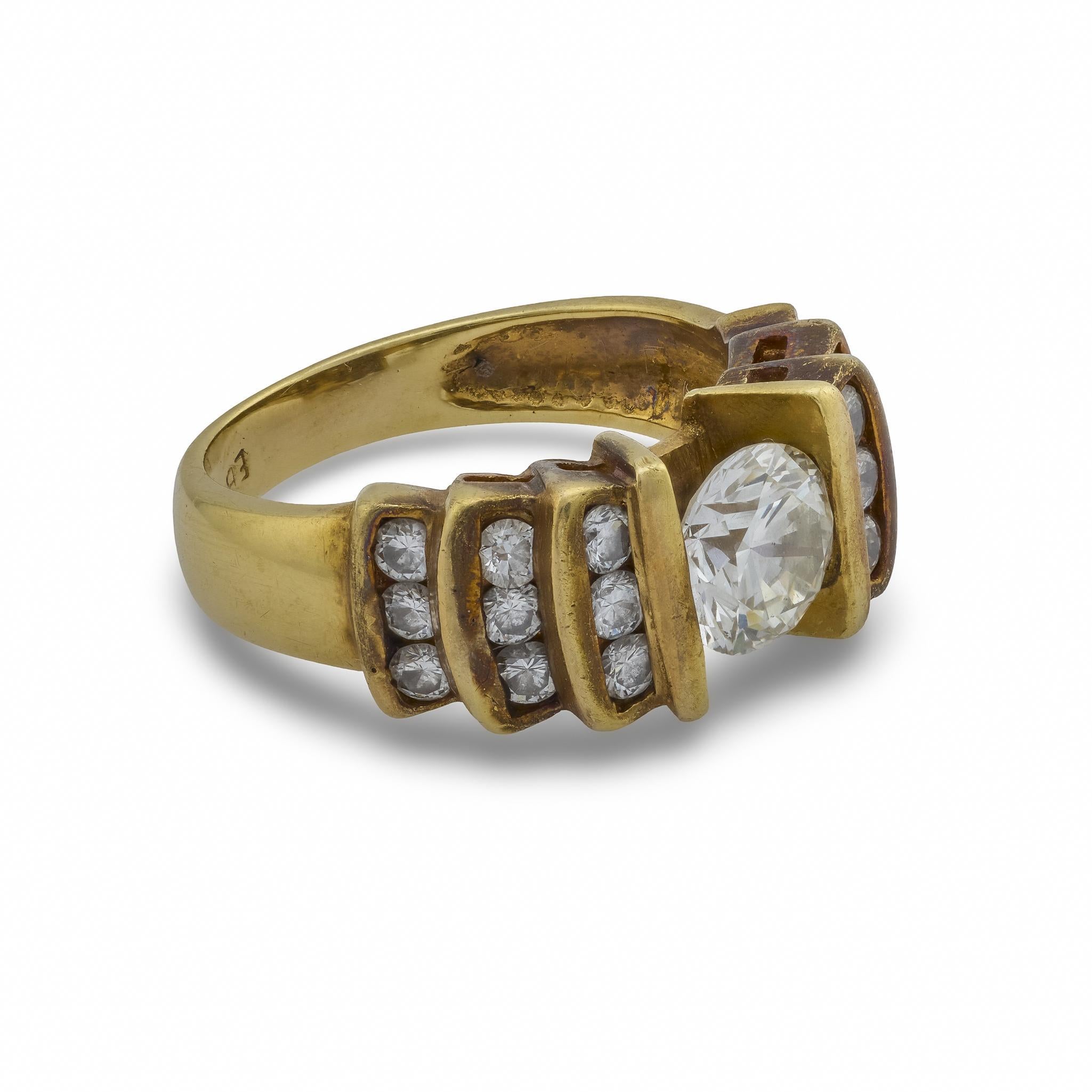 Bague vintage en or jaune 14k avec un diamant de 0,95 carat en vente 1