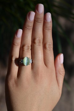 Vintage 9.54 Carat Cat's Eye Chrysoberyl and Diamond Estate Ring