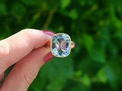 Vintage 9.54Ct Aquamarine and Yellow Gold Ring, Circa 1980
