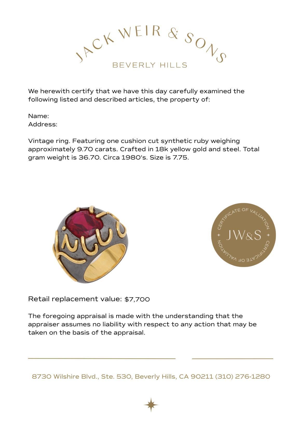 Women's Vintage 9.70 carat synthetic ruby 18k yellow gold steel cocktail ring For Sale