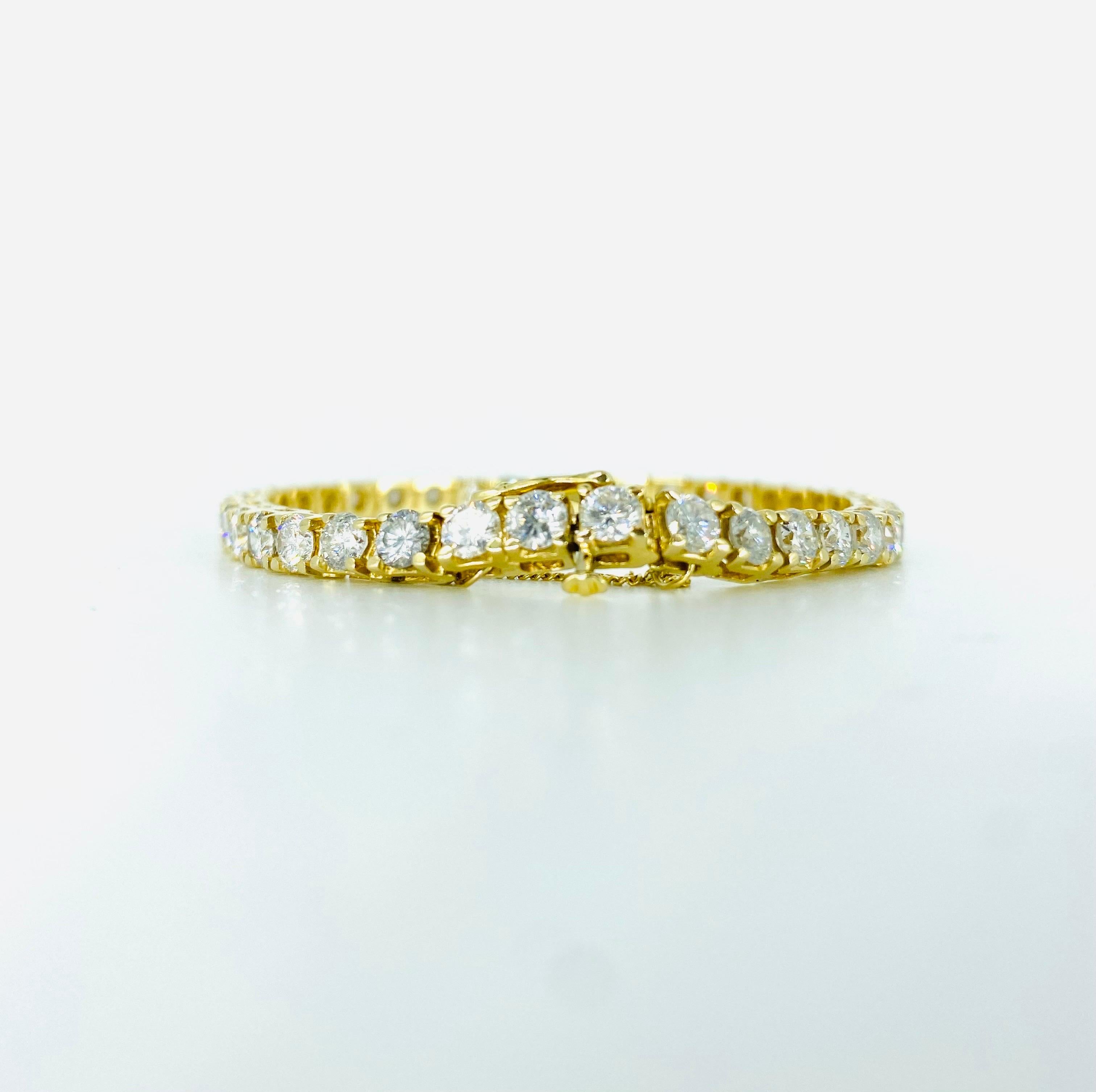 Bracelet tennis vintage en or 14 carats avec diamants ronds d'un poids total de 11 carats Excellent état - En vente à Miami, FL