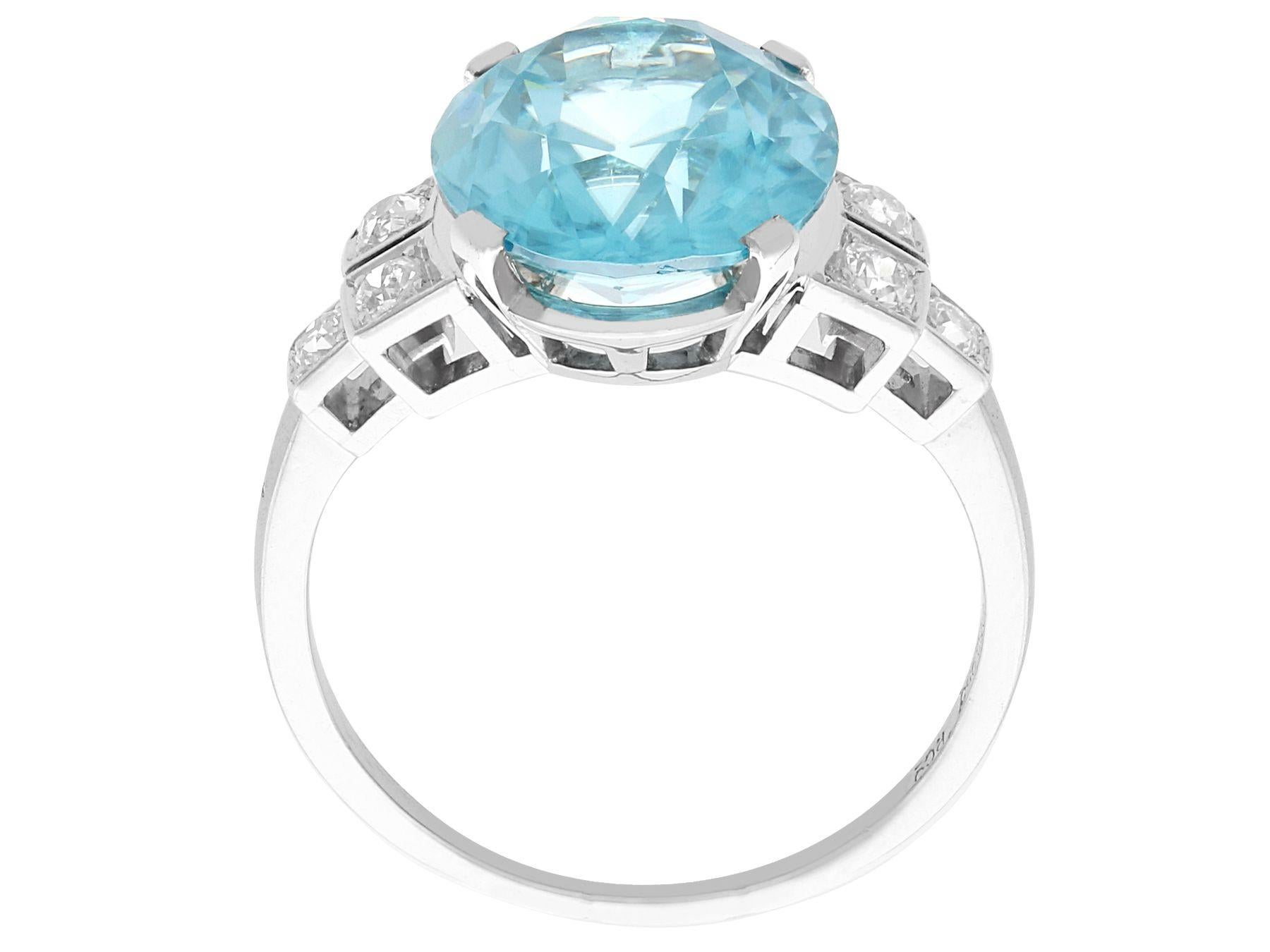 Bague de fiançailles vintage en platine avec zircon de 9,82 carats et diamants Unisexe en vente