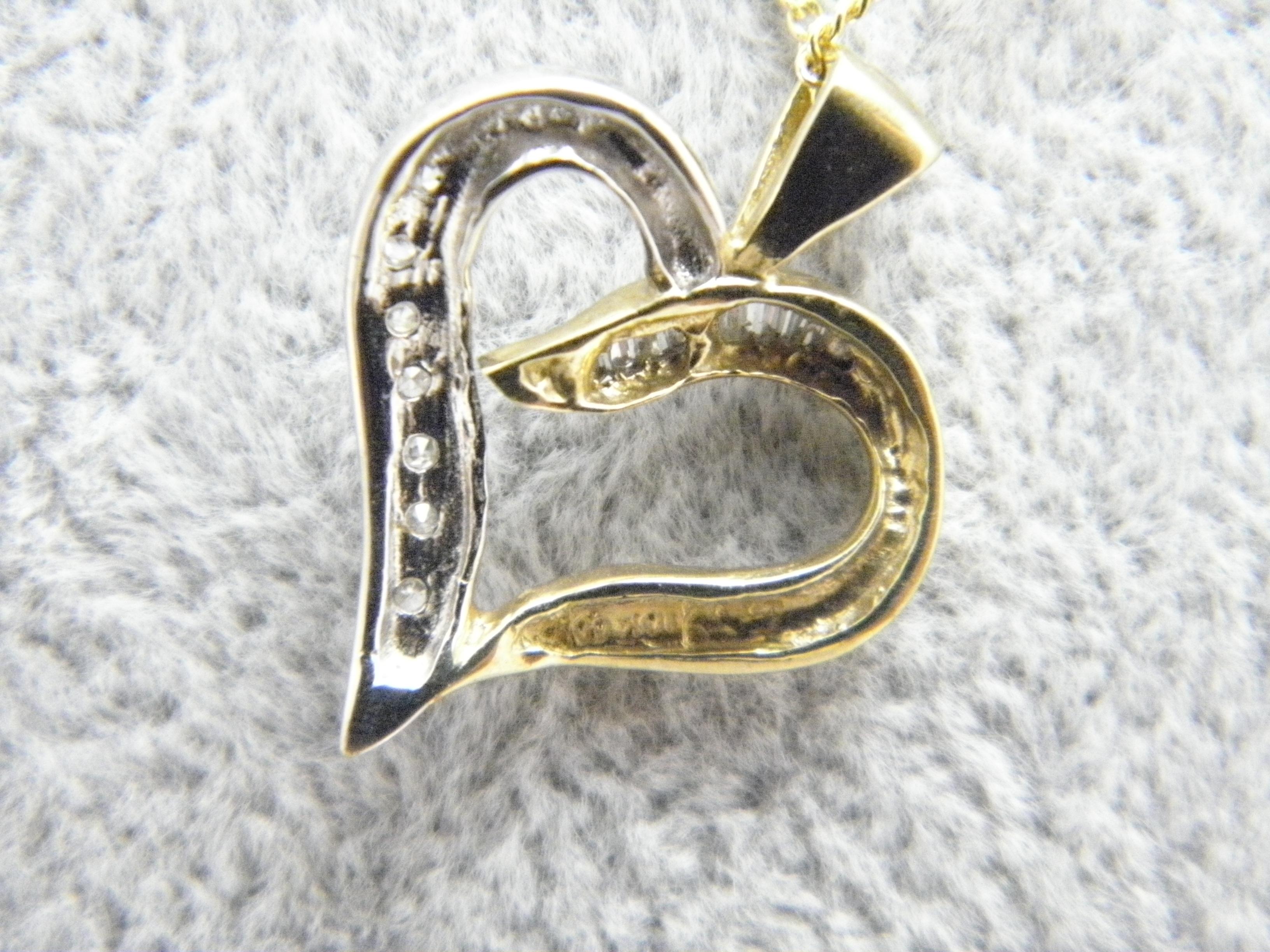 Women's or Men's Vintage 9ct Gold 0.25 Cttw Diamond Heart Pendant Necklace Curb Chain 375 20 Inch For Sale
