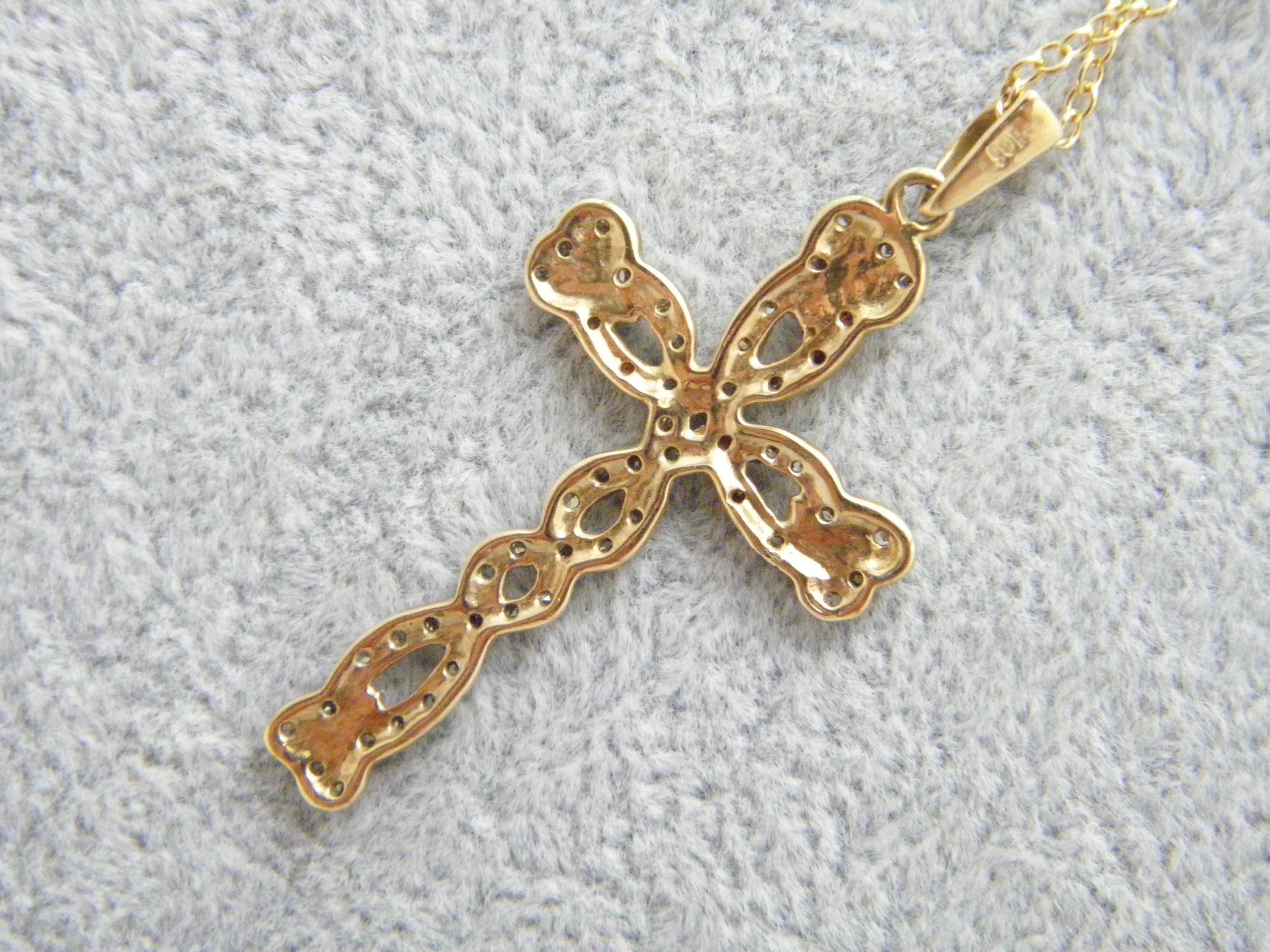 Contemporary Vintage 9ct Gold 0.5Cttw Diamond Cross Pendant Necklace 26 Inch Belcher Chain 37 For Sale