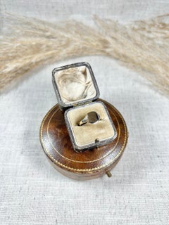 Vintage 9ct Gold 1950s Hallmarked Square Shaped Signet Ring