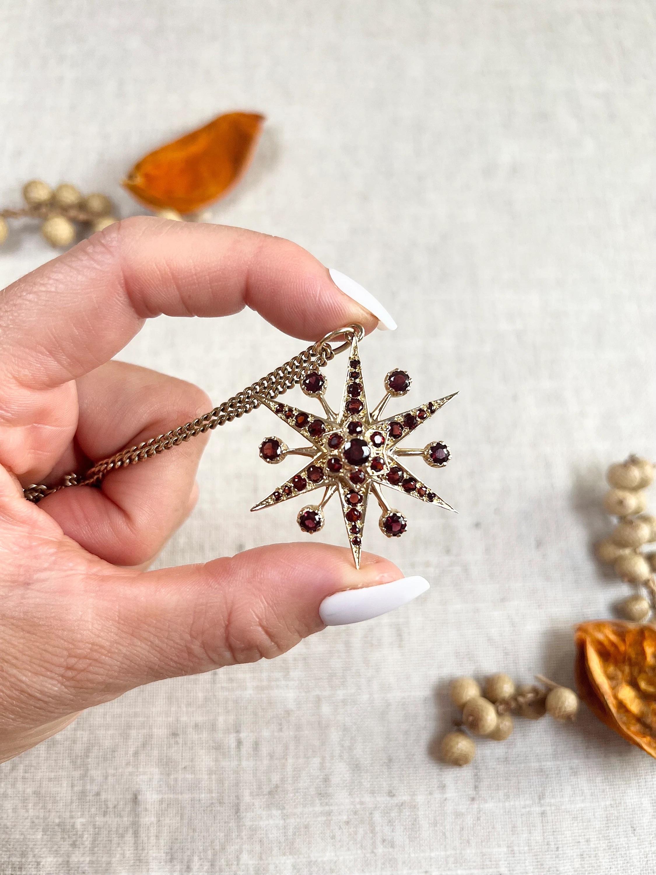 Vintage 9ct Gold 1960s Garnet Starburst Pendant For Sale 2