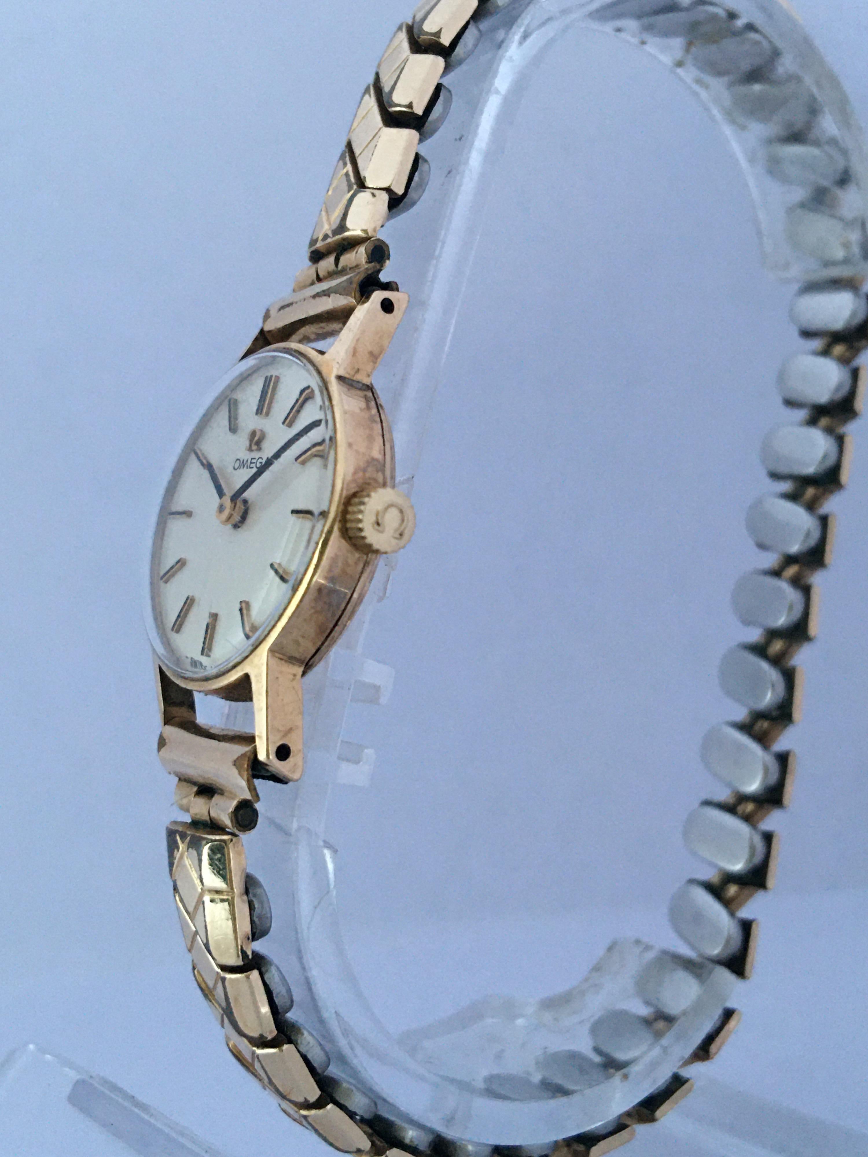 Vintage 9 Carat Gold 1960s Omega Ladies Mechanical Wristwatch In Good Condition In Carlisle, GB