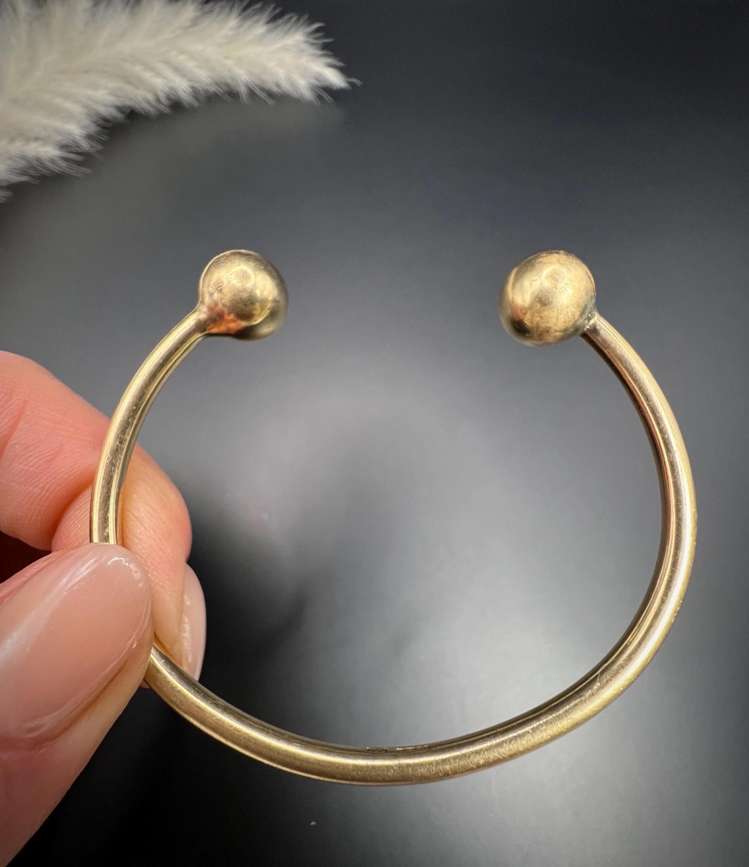 Vintage 9ct Gold, 1970er Jahre Fackel-Armreif, Birmingham gestempelt für Damen oder Herren im Angebot
