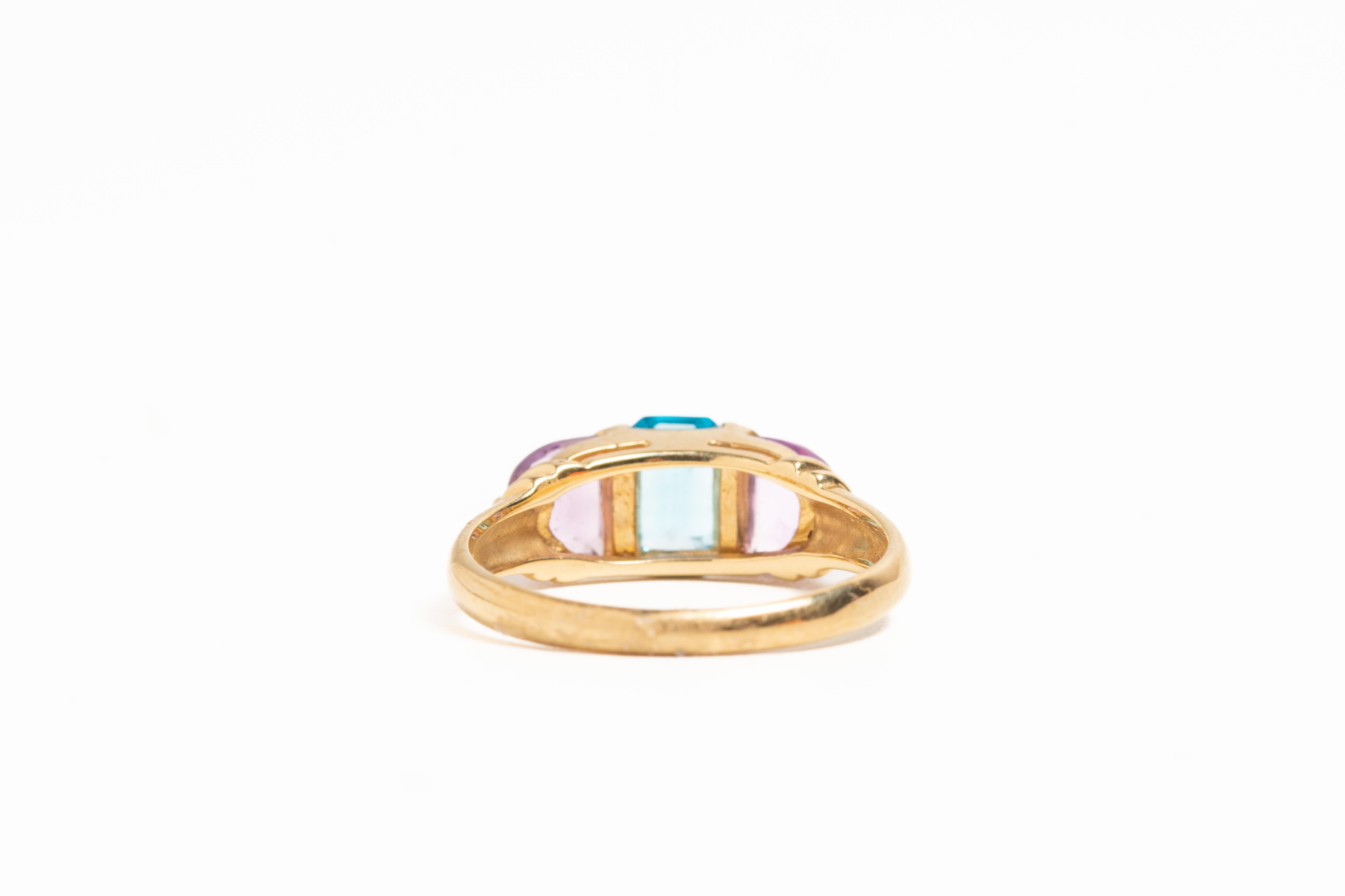 Women's Vintage 9ct Gold Amethyst and Topaz Three Stone Ring For Sale