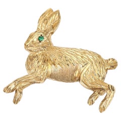 Retro 9 Carat Gold and Emerald Rabbit Hare Brooch, circa 1990