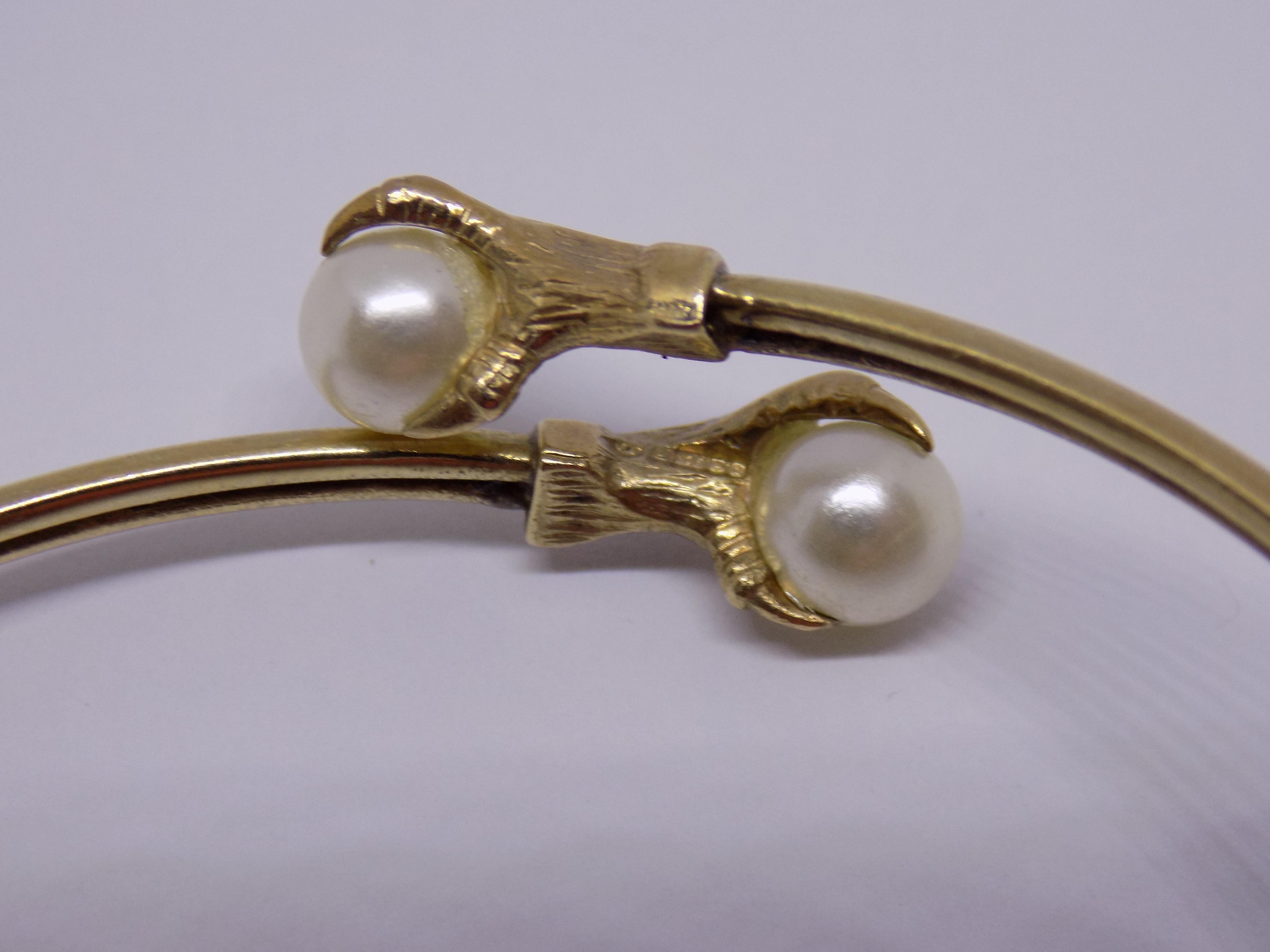Vintage 9CT Gold and Pearl Claw Bypass Bracelet Bangle In Good Condition In Boston, Lincolnshire