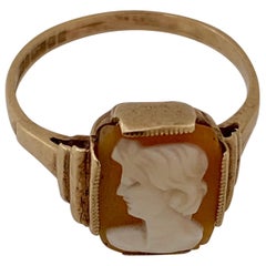 Vintage 9ct gold Cameo Ring 9.5