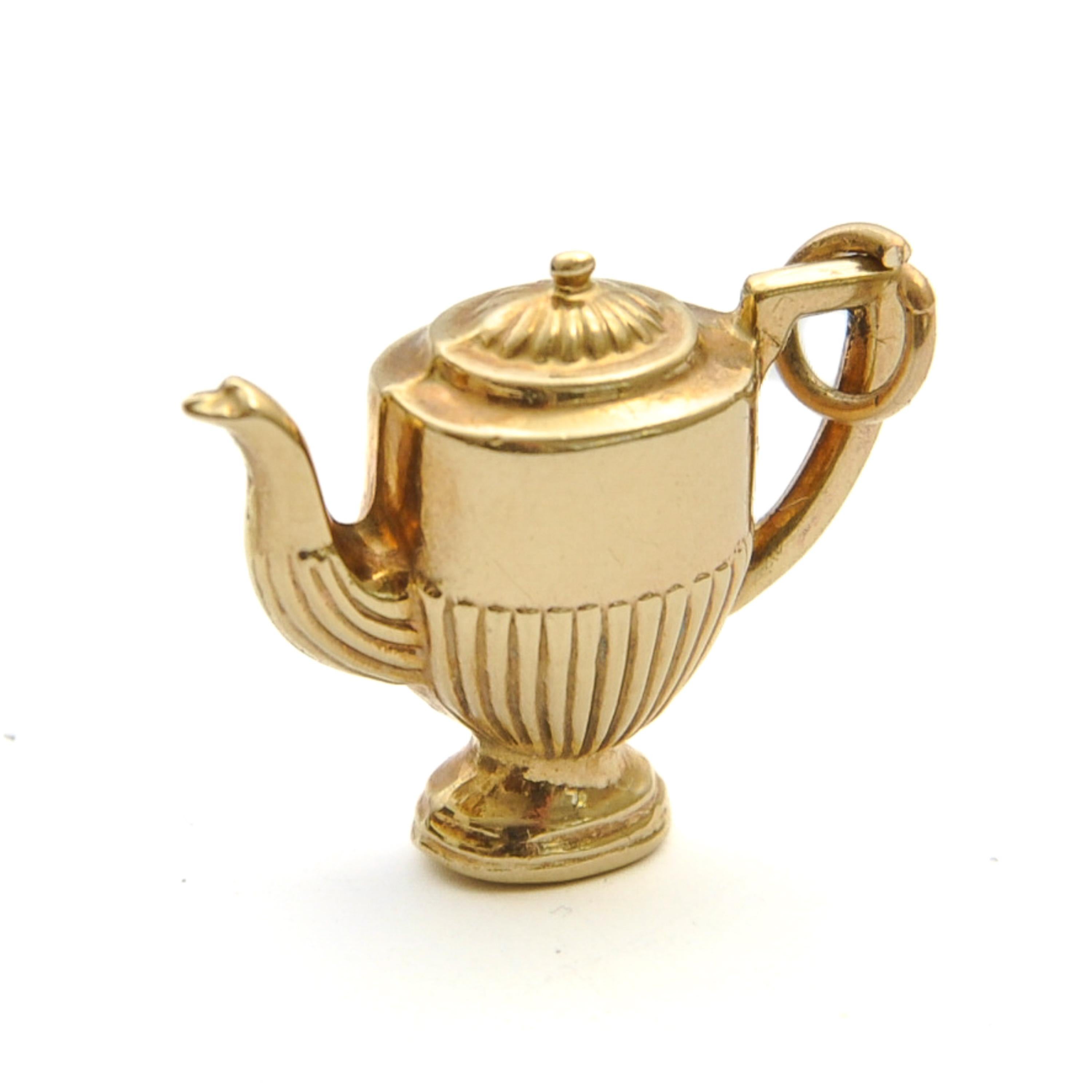 Vintage 9ct Gold Coffee Pot Charm Pendant For Sale 4
