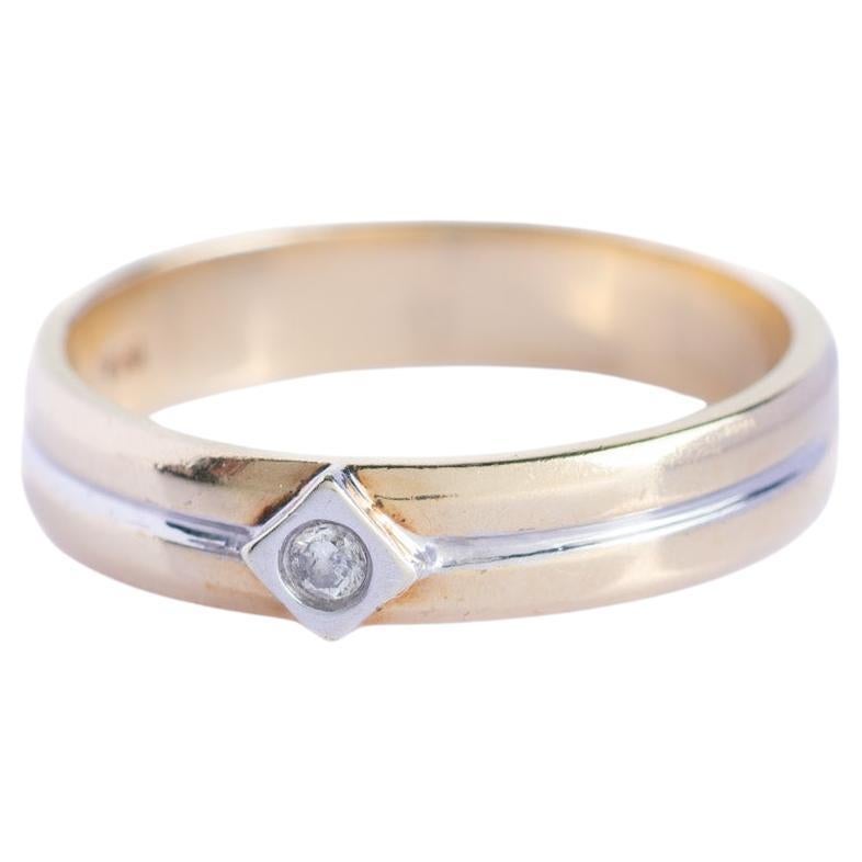Vintage 9ct Gold Diamond Ring With Illusion-Set Design For Sale