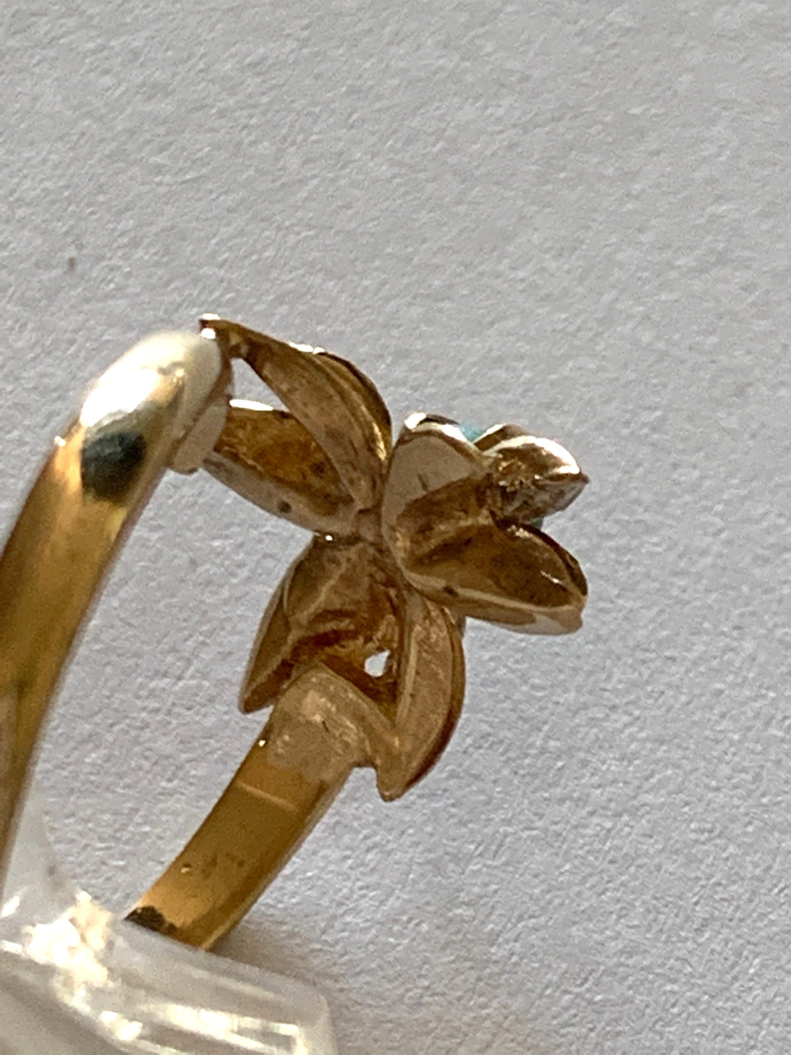 Women's Vintage 9ct Gold Flower Ring Dated 1944