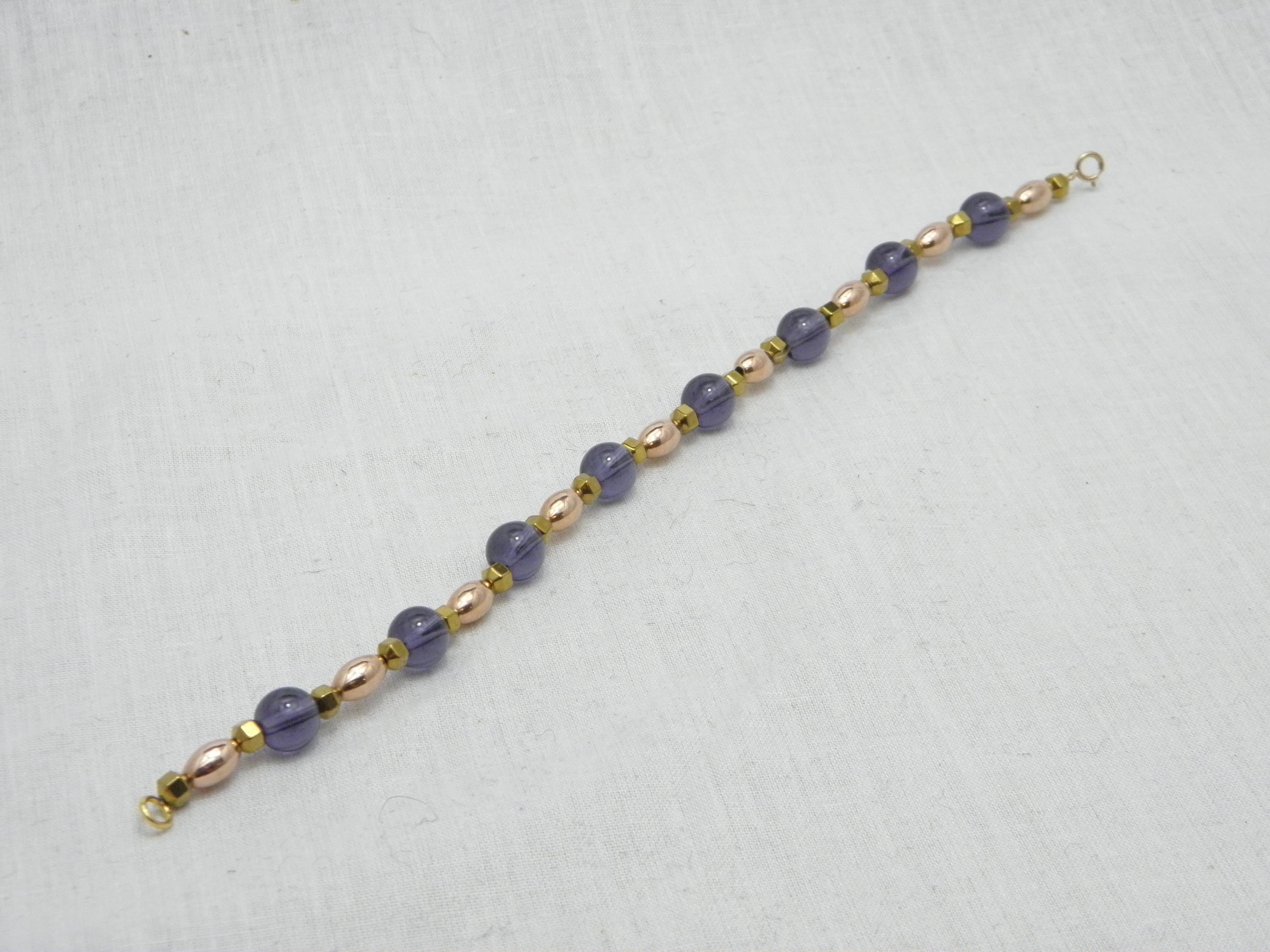 If you have landed on this page then you have an eye for beauty.

On offer is this gorgeous

9CT HEAVY GOLD AMETHYST BEADED LINE BRACELET

DETAILS
Material: Solid 9ct (375/000) yellow and rose gold
Gemstones: Lovely rounded cabochon amethyst