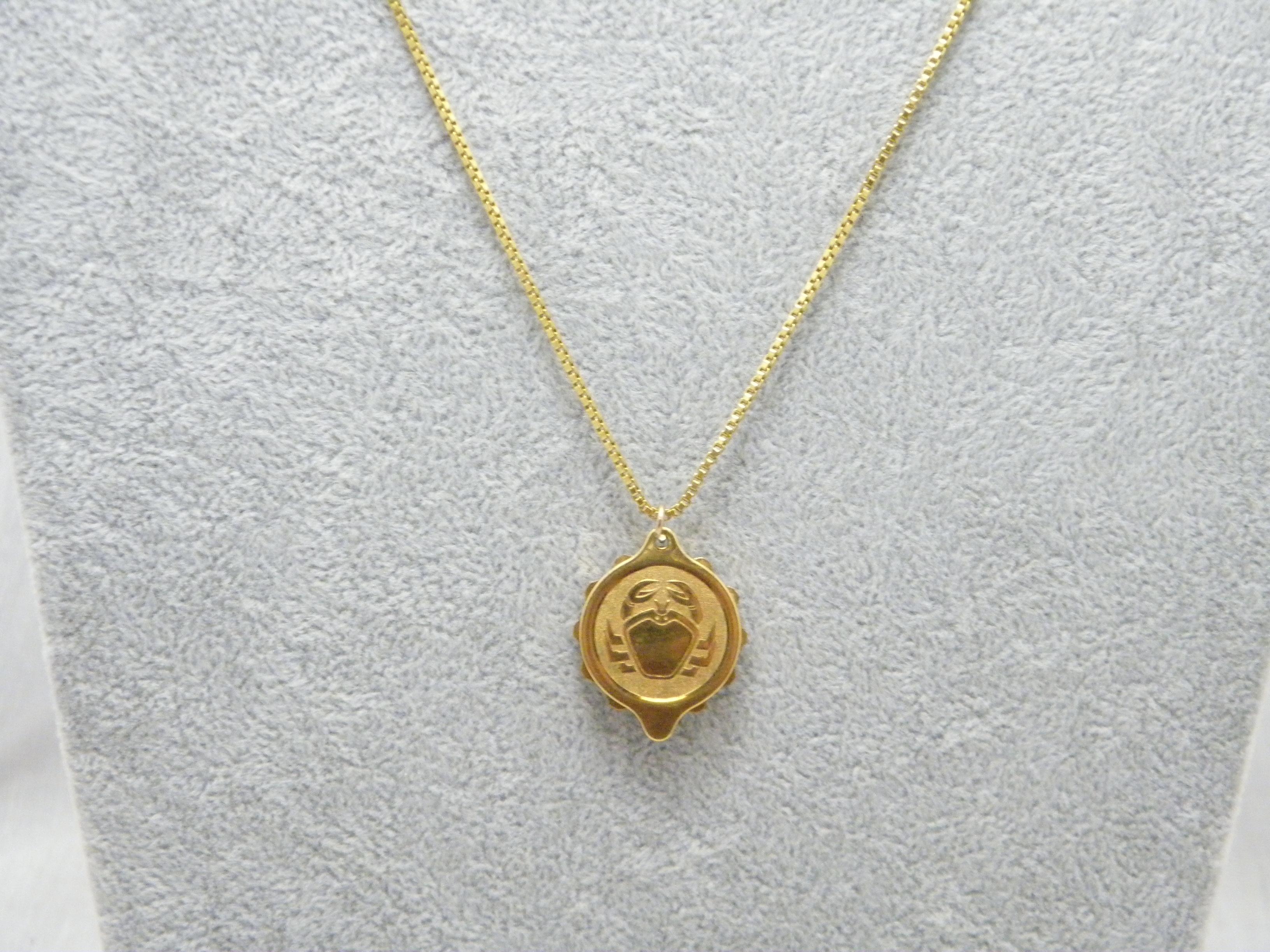 If you have landed on this page then you have an eye for beauty.

On offer is this gorgeous

9CT GOLD HEAVY CANCER THE CRAB SOS MEDICAL PENDANT NECKLACE

PENDANT DESCRIPTION
DETAILS
Material: Solid 9ct (375/000) yellow gold
Style: Round frame with