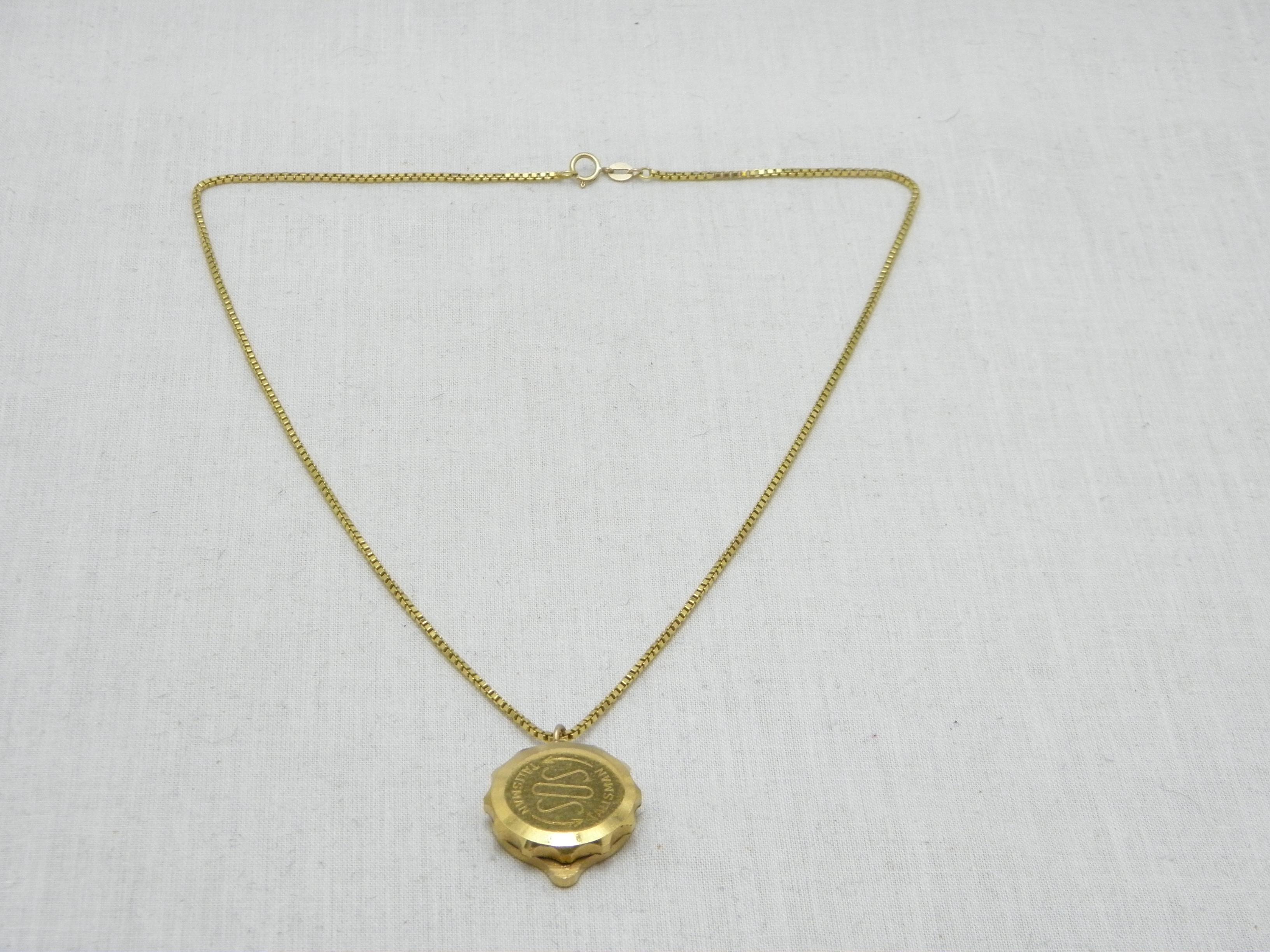 Vintage 9ct Gold Heavy Cancer Crab SOS Pendant Necklace Box Chain 375 19 Inch For Sale 1