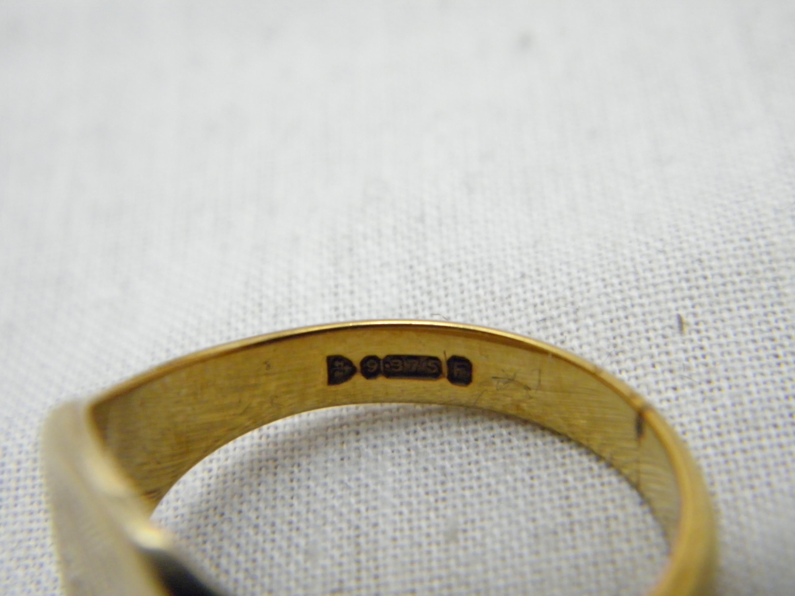 Vintage 9ct Gold schwerer Siegelring 375 Reinheit Chester Assay 5,9g im Angebot 2