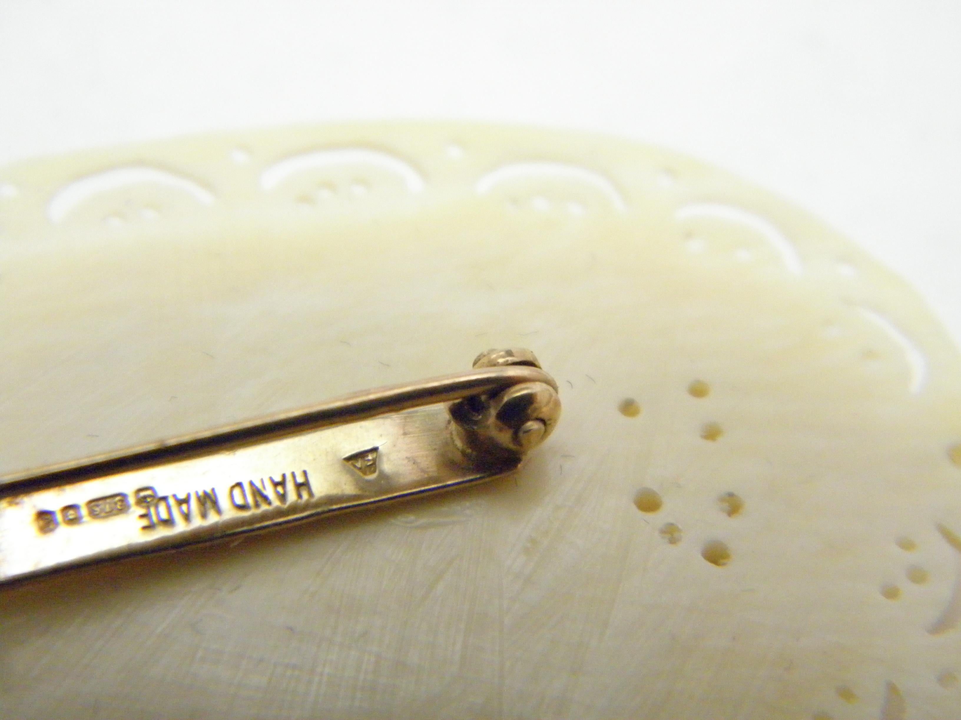 Vintage 9ct Gold Large Carved Bone Rose Brooch Pin c1970s 375 Purity Handmade For Sale 2