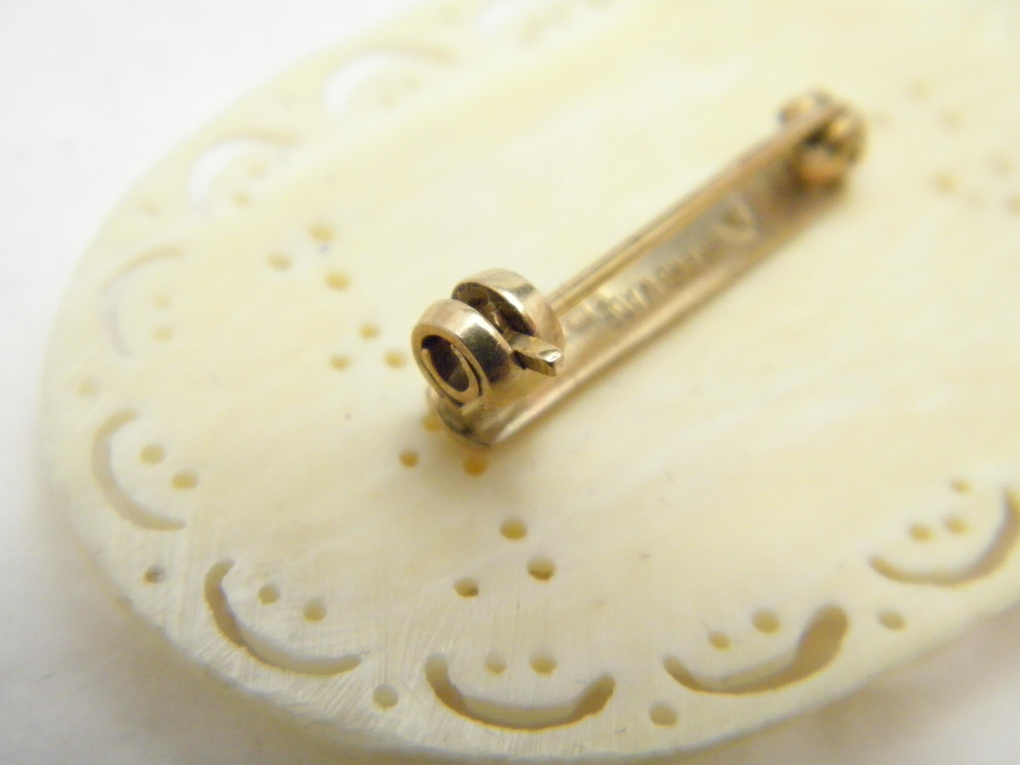 Vintage 9ct Gold Large Carved Bone Rose Brooch Pin c1970s 375 Purity Handmade For Sale 3